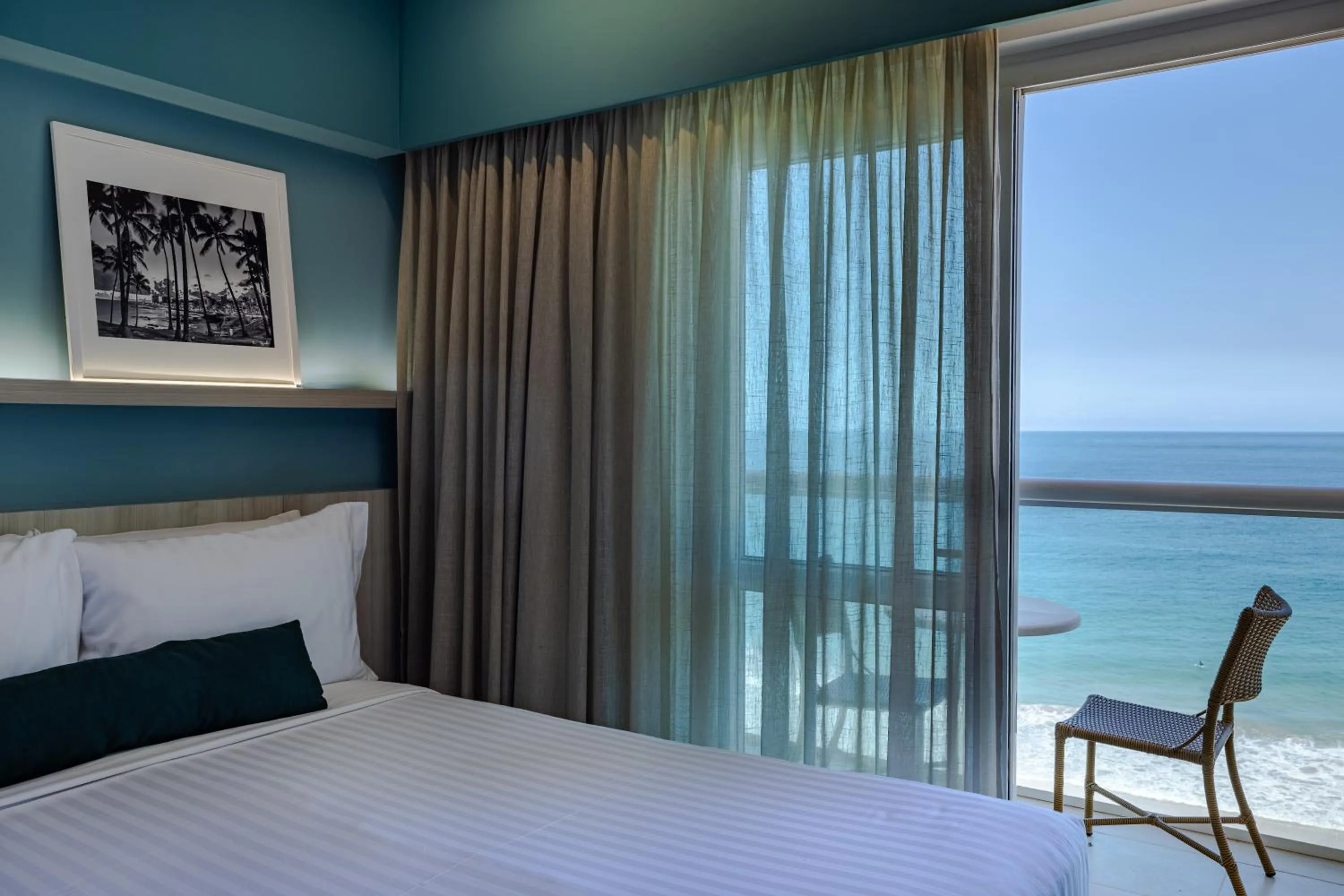 View (from property/room), Bed in Monte Pascoal Praia Hotel Salvador