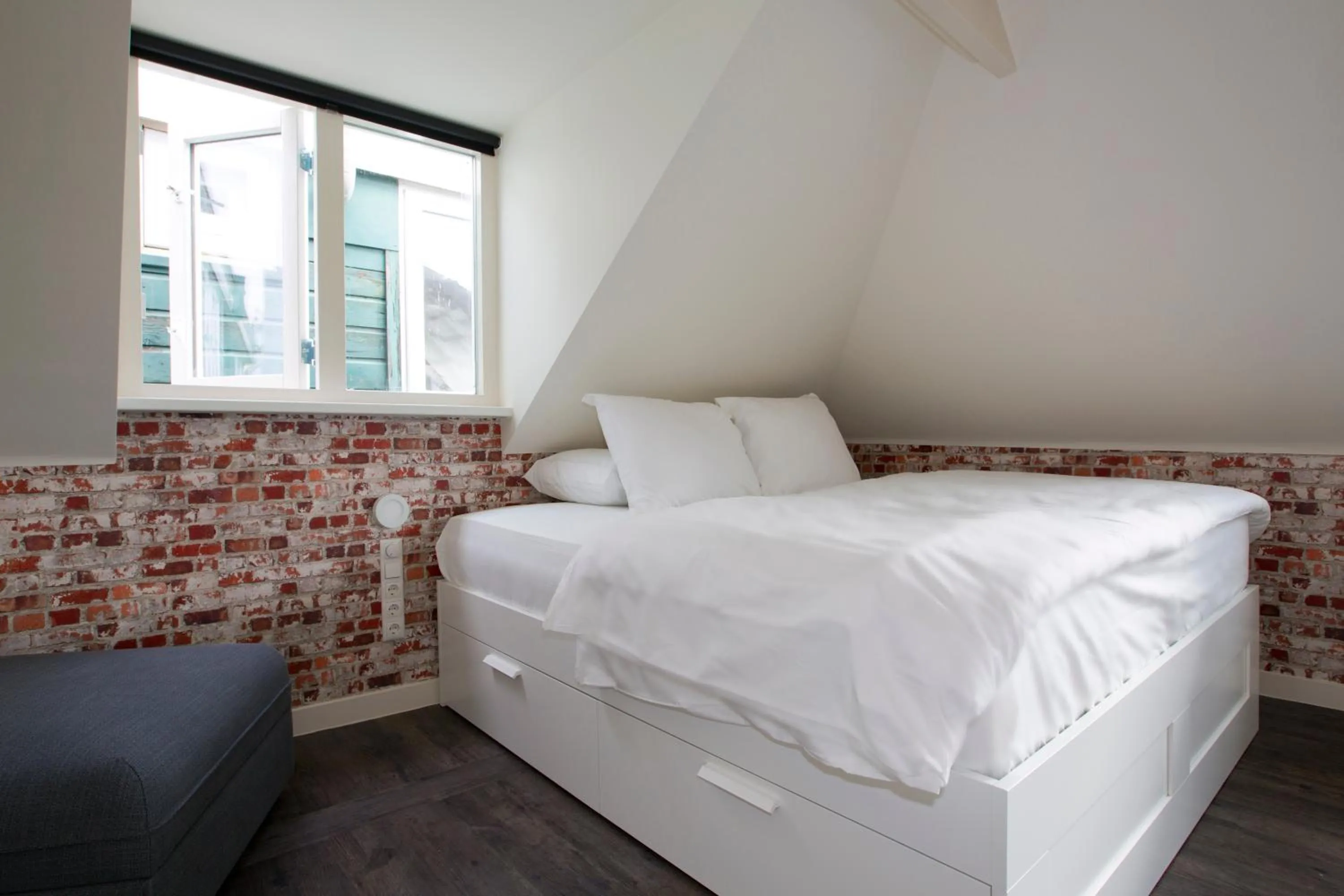 Bed in De With Studio's