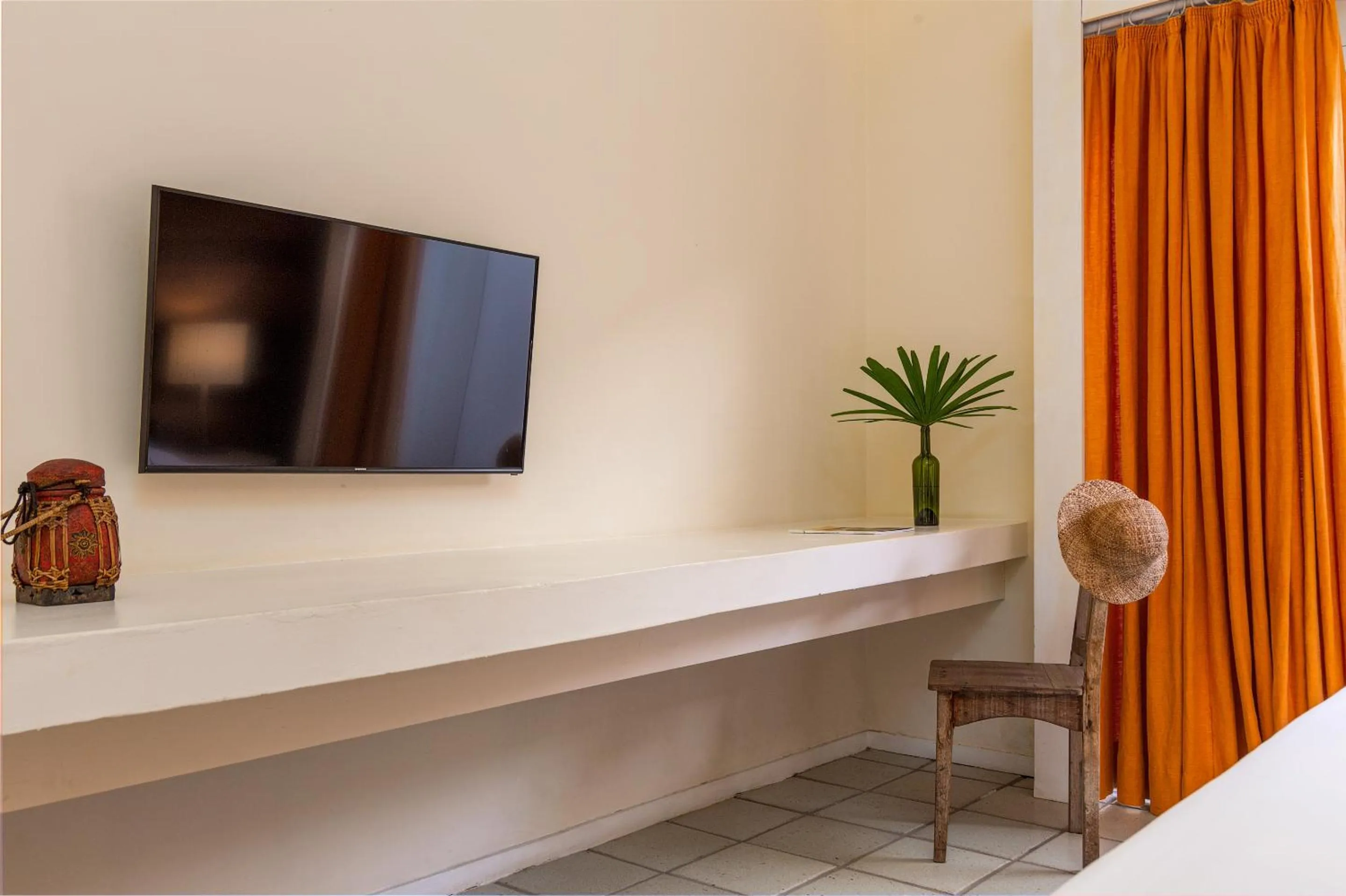 TV and multimedia in Villa Rasa