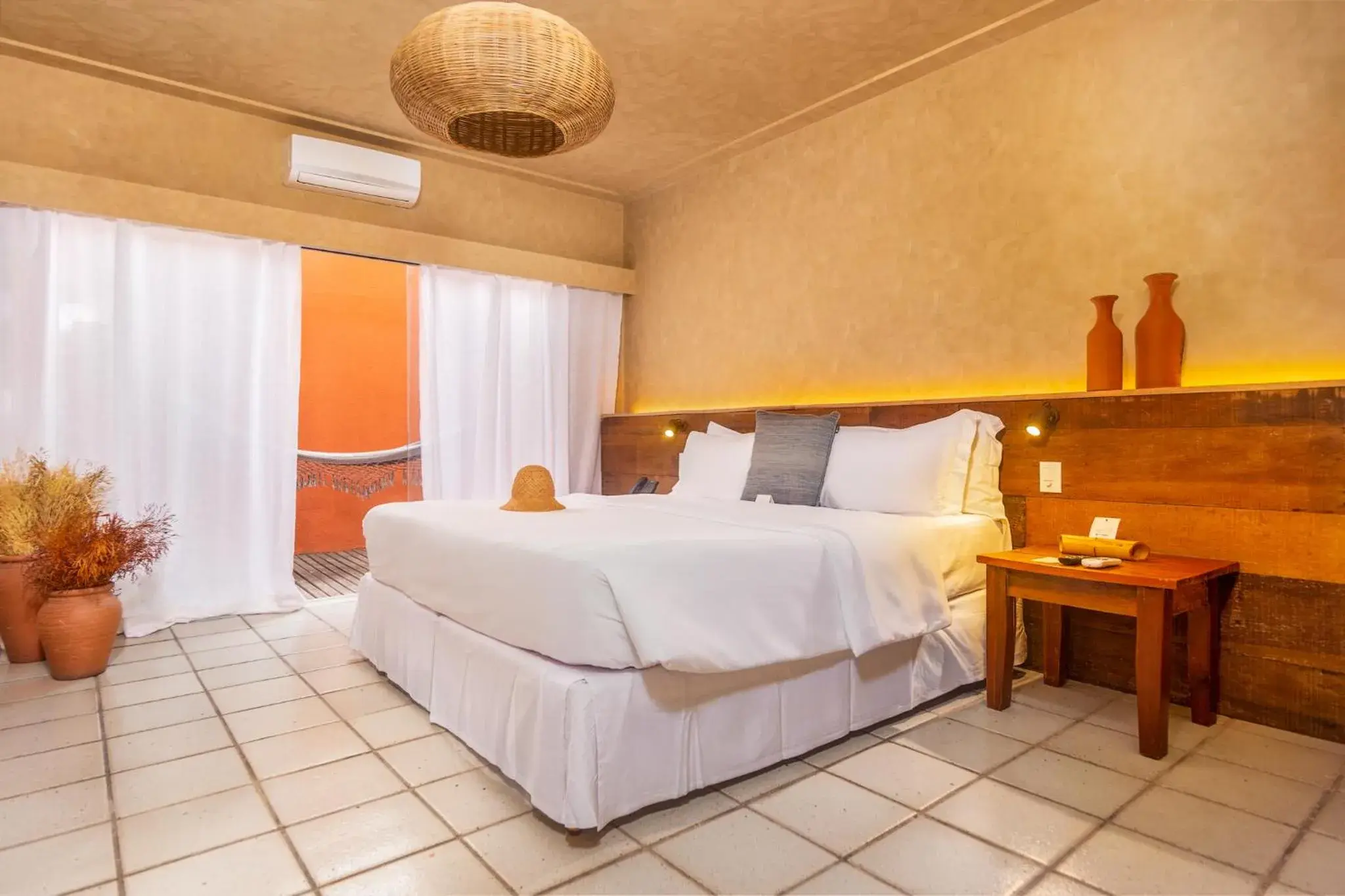 Suite with Garden View (located across the street) in Villa Rasa Suite with Garden View (located across the street) in Villa Rasa