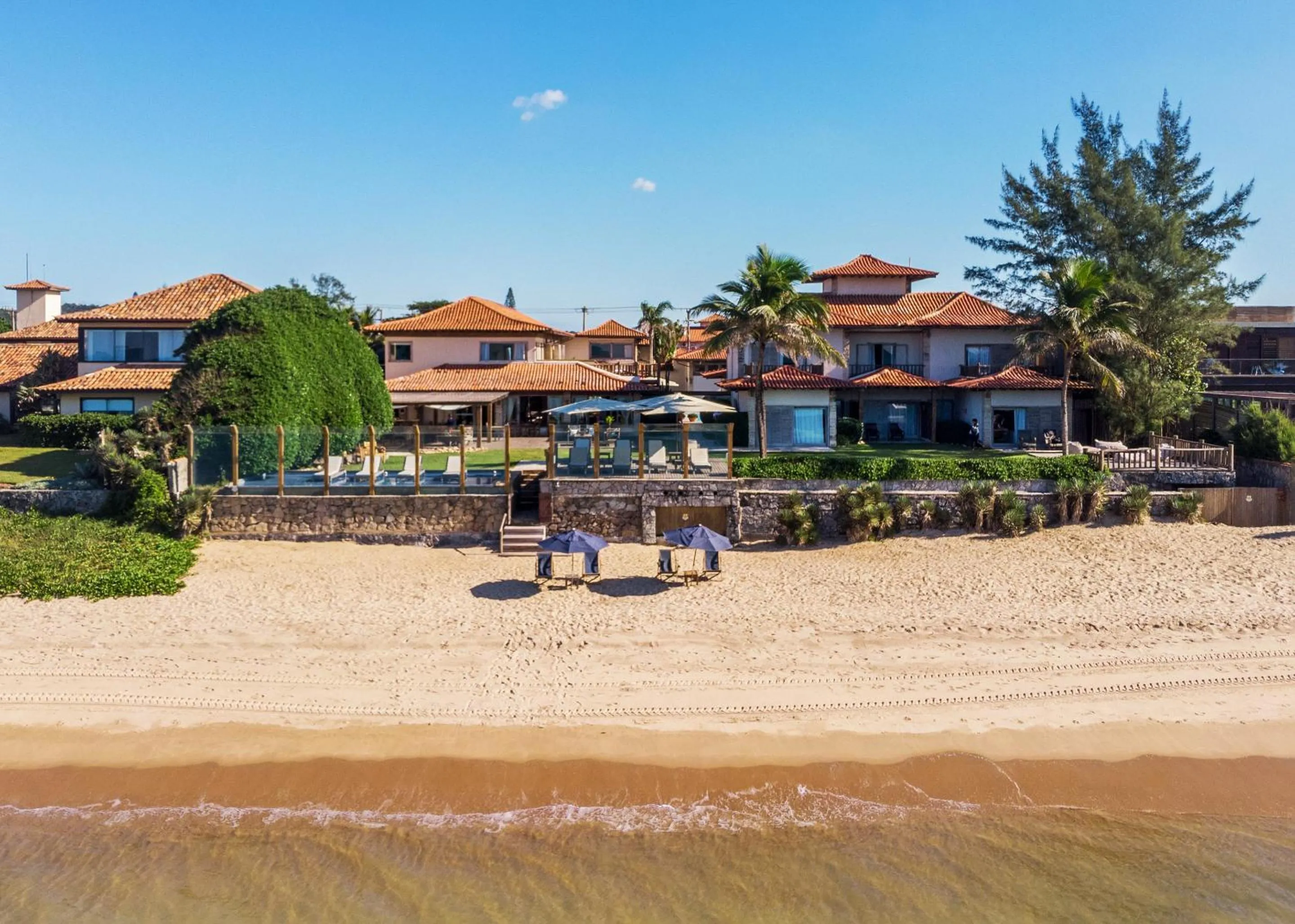 Property building in Villa Rasa