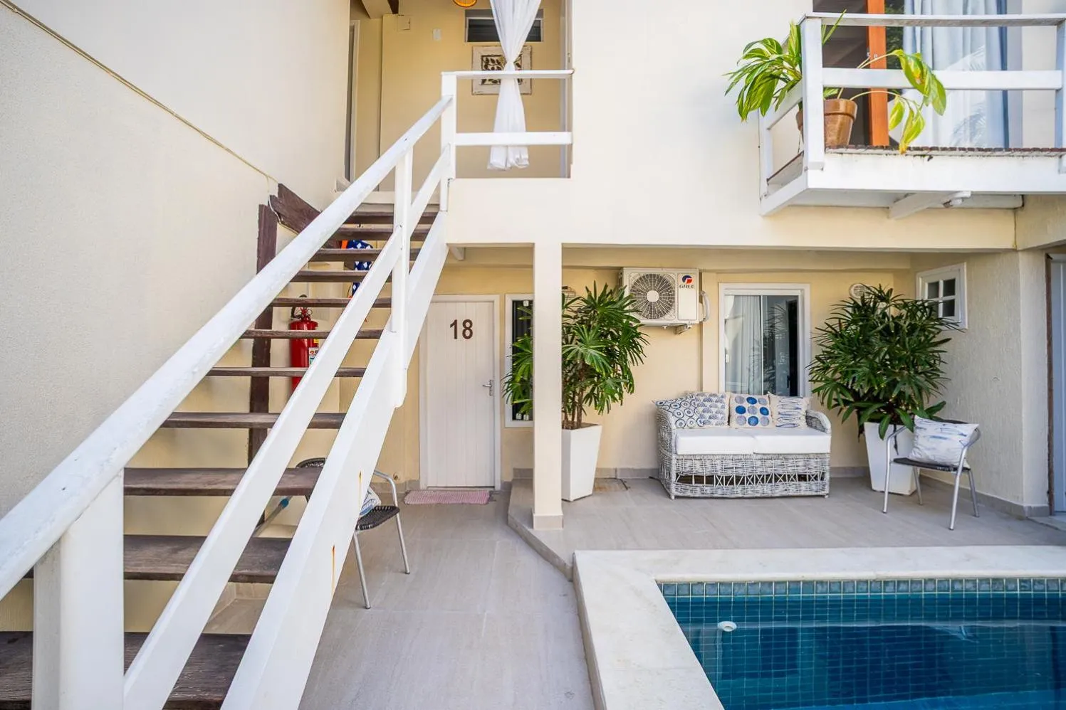 Swimming pool in Pousada Baía Bonita