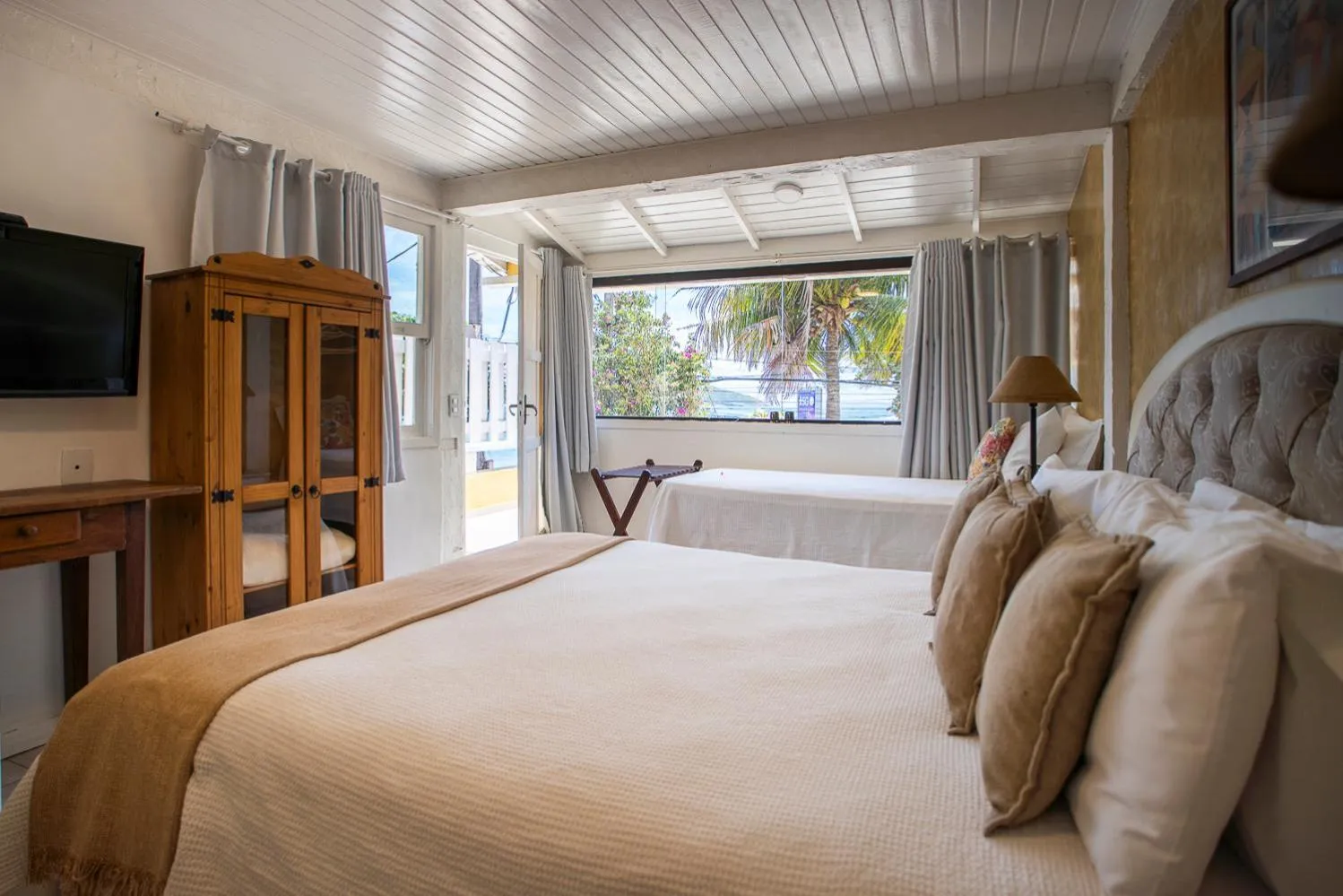 Photo of the whole room, Bed in Pousada Baía Bonita