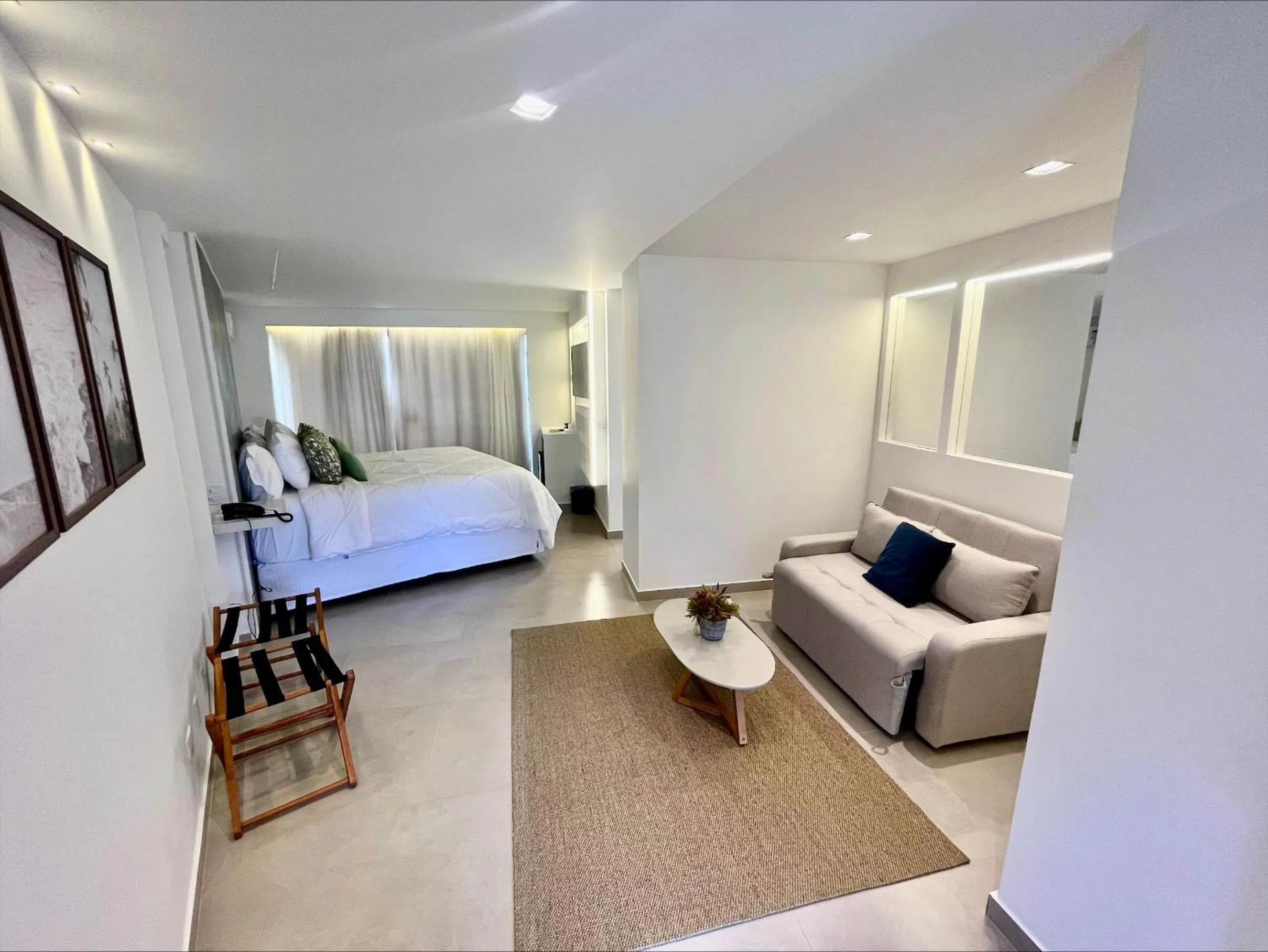 Bed in Colonna Park Hotel