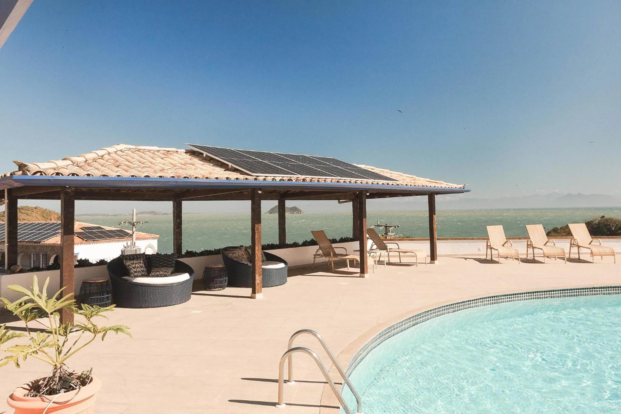 Day in Colonna Galapagos Garden Hotel