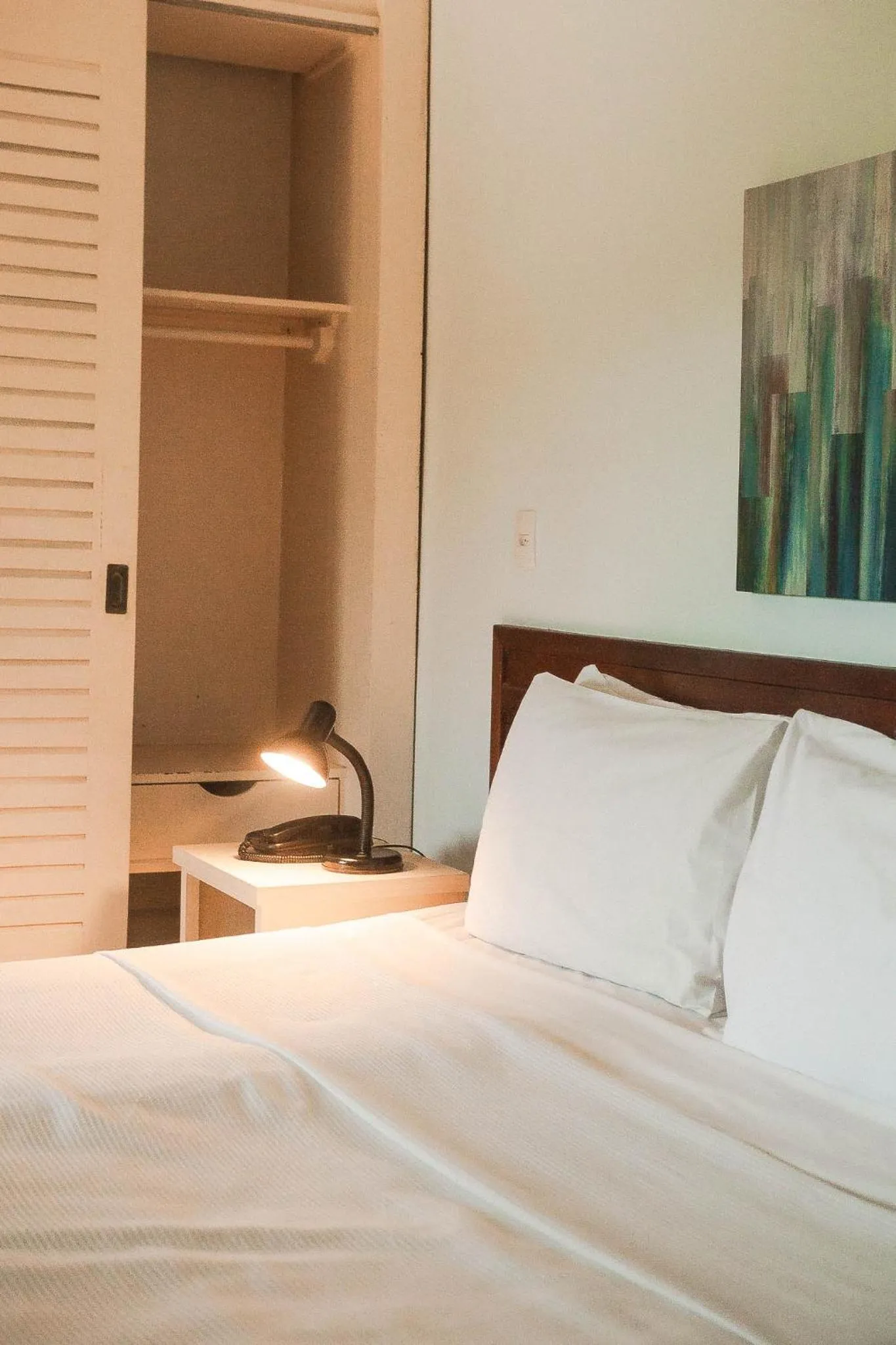 Bed in Colonna Galapagos Garden Hotel