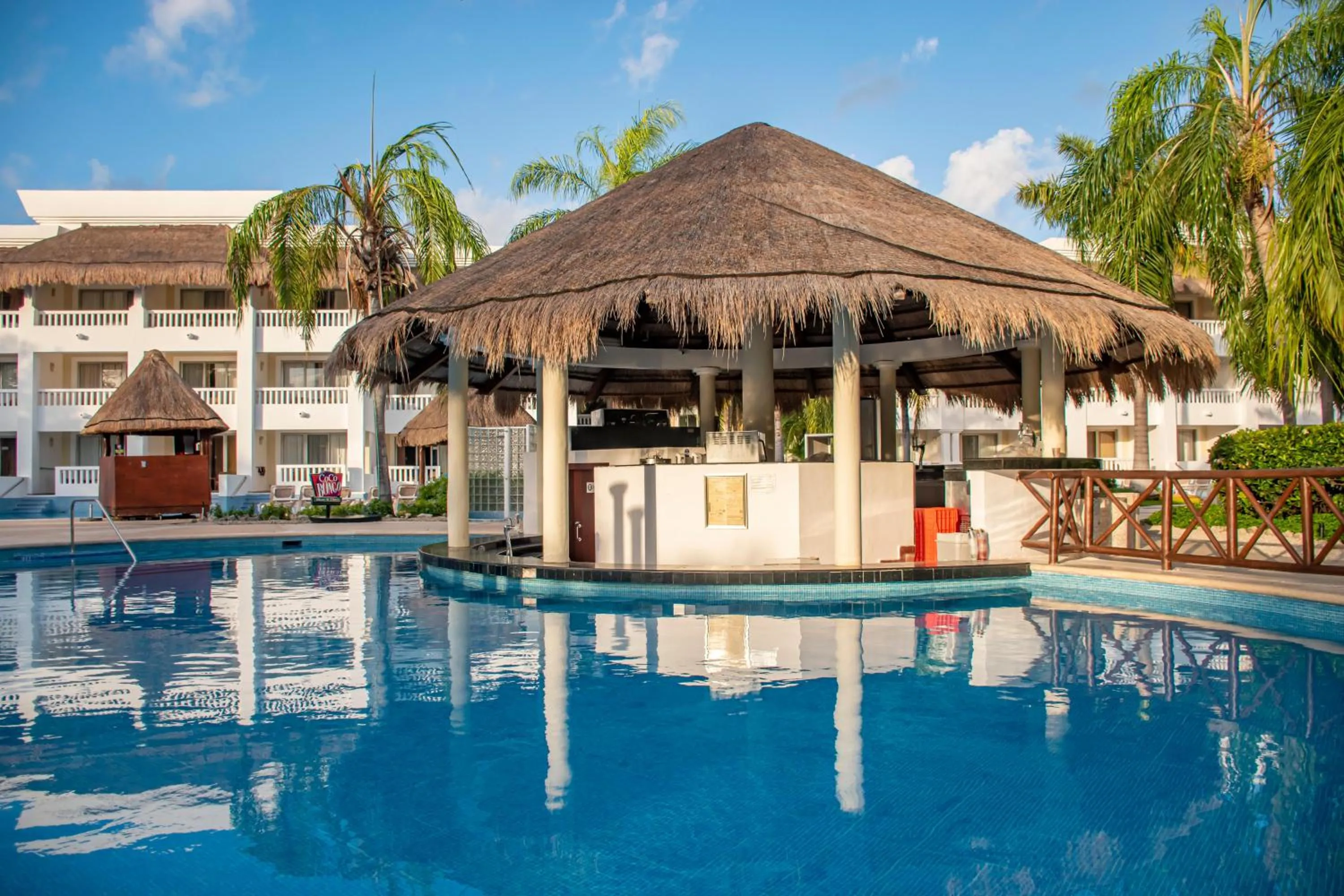 Swimming pool in Grand Riviera Princess - All Inclusive