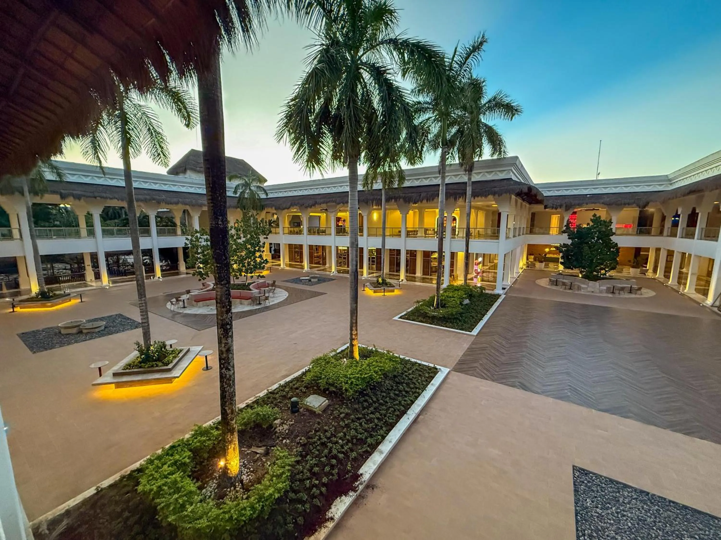 Garden in Grand Riviera Princess - All Inclusive