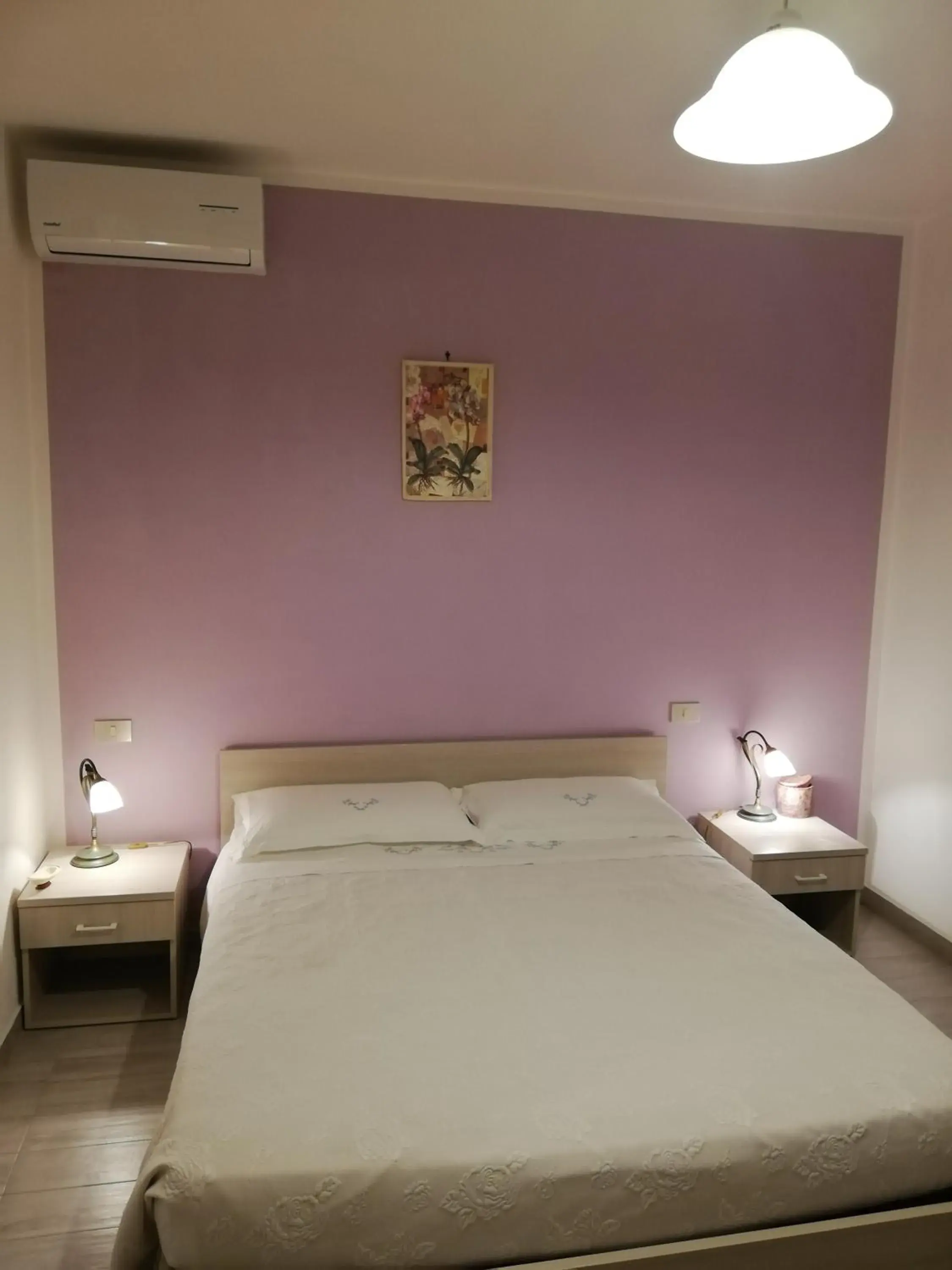 Triple Room with Sea View in B&B RIPALTA Triple Room with Sea View in B&B RIPALTA