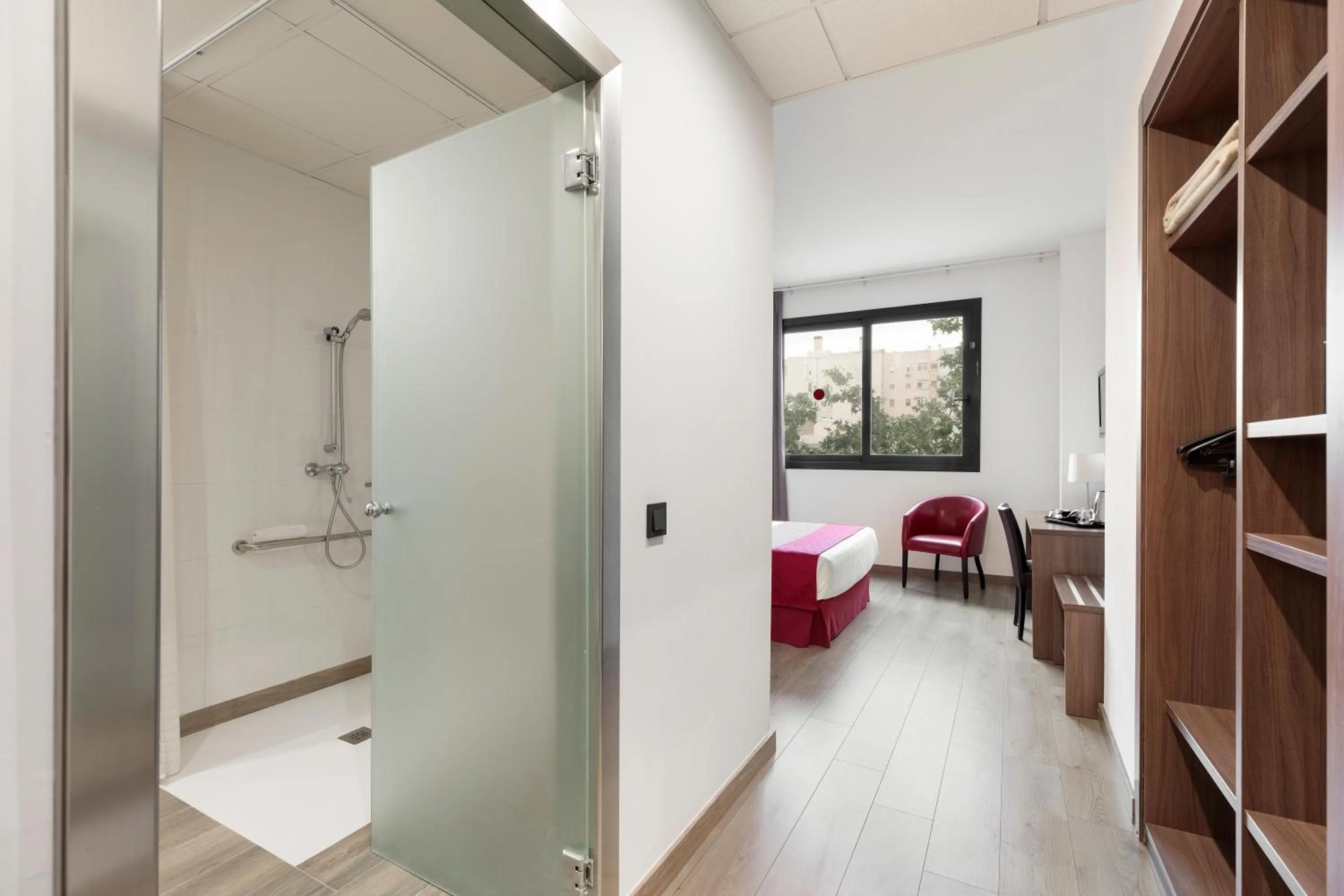 Shower in Hotel Best 4 Barcelona