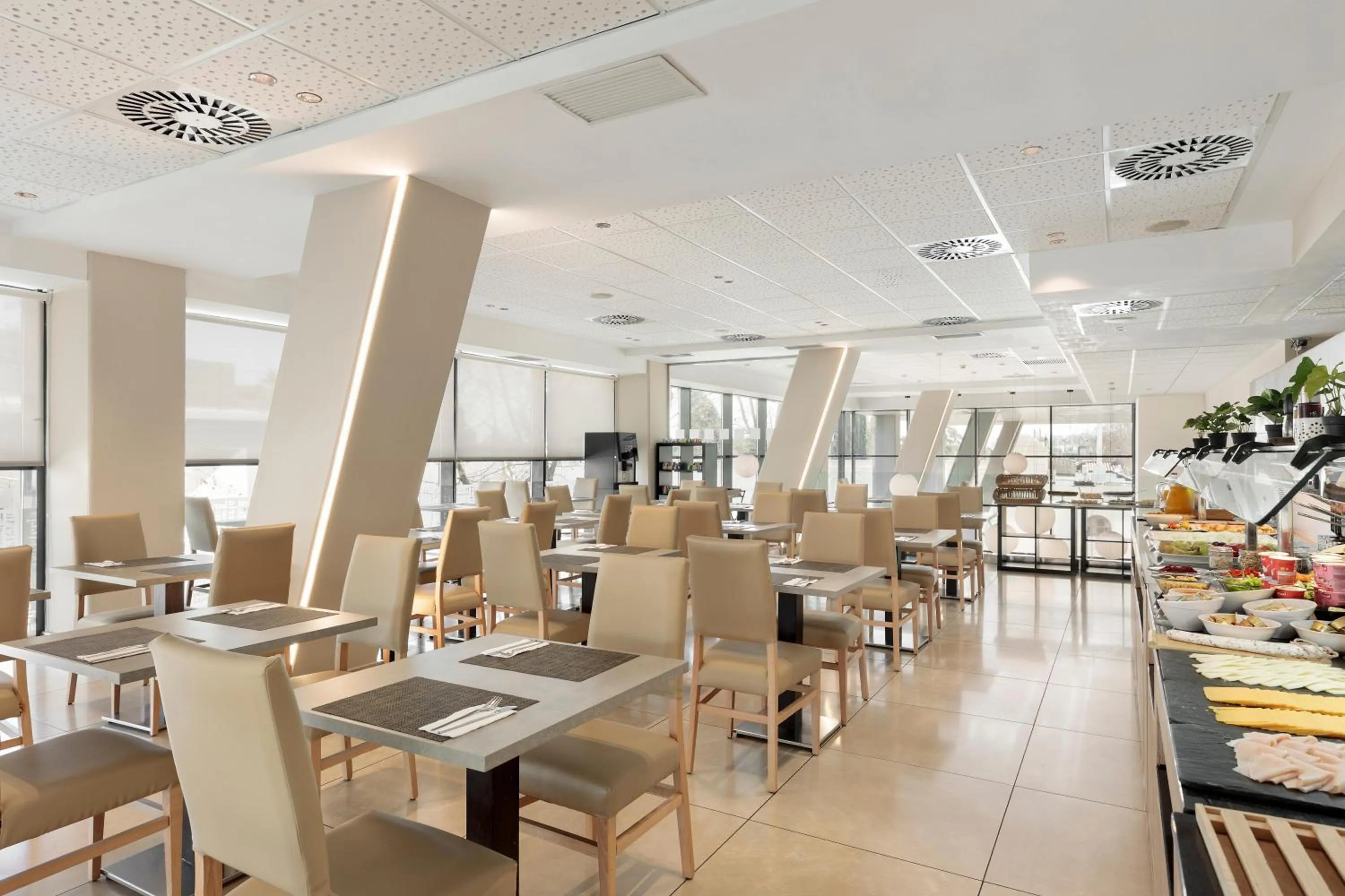 Restaurant/places to eat in Hotel Best 4 Barcelona