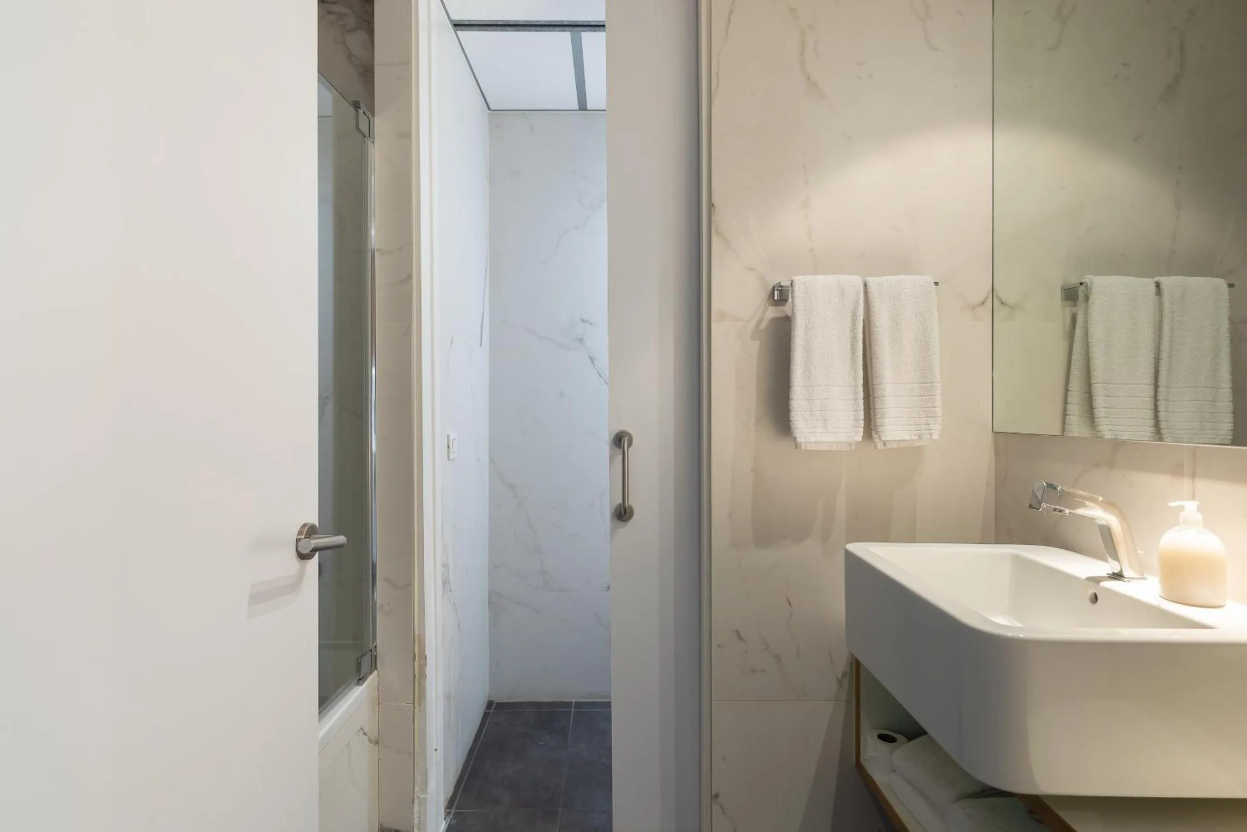 Bathroom in Cosmo Apartments Sants