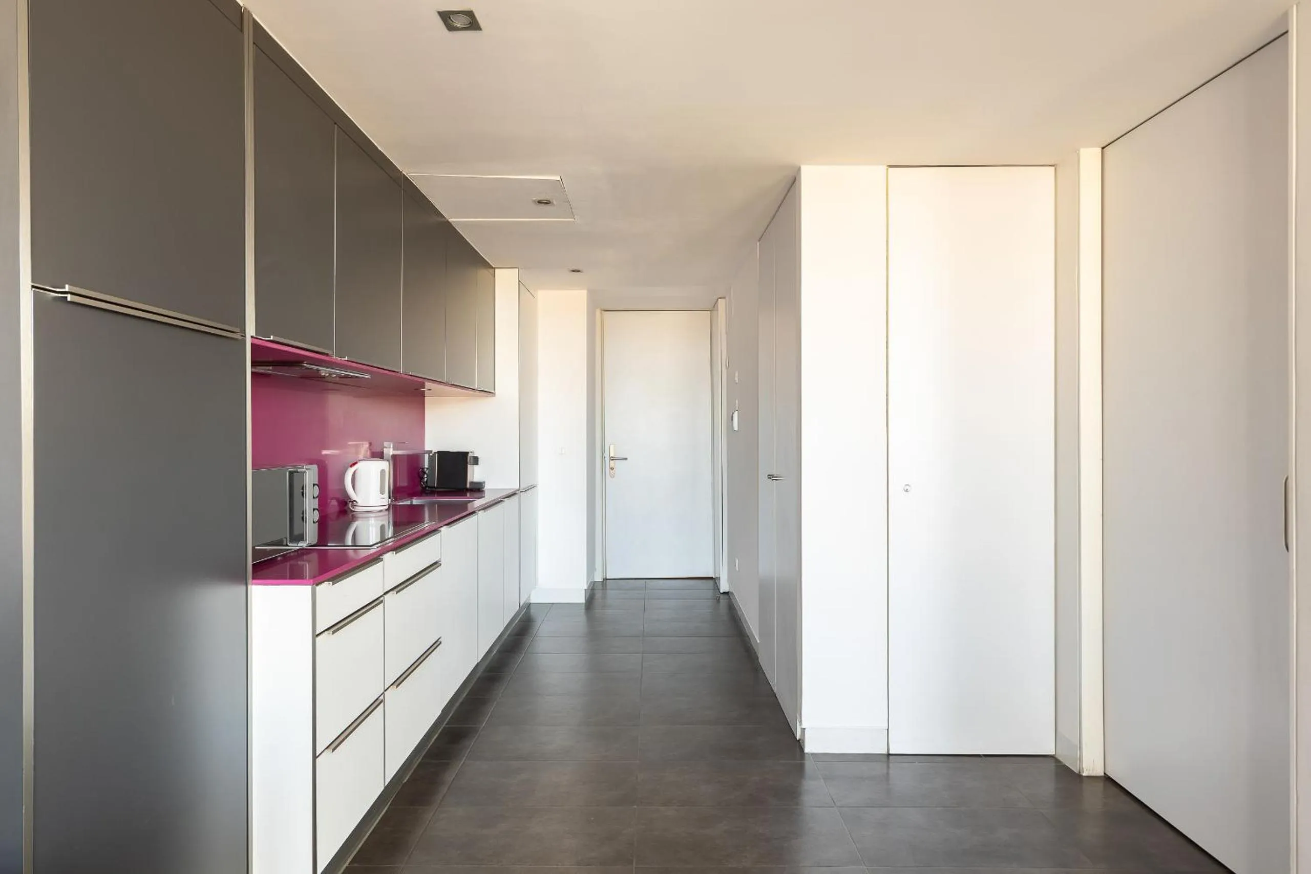 Kitchen or kitchenette in Cosmo Apartments Sants