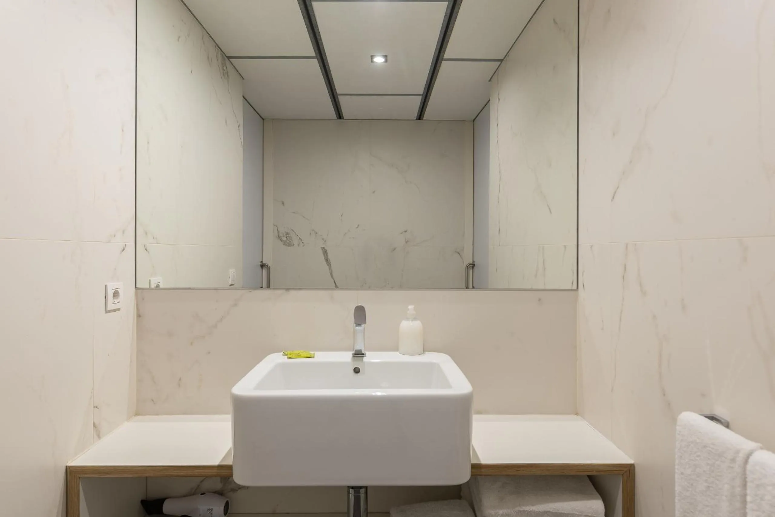 Bathroom in Cosmo Apartments Sants