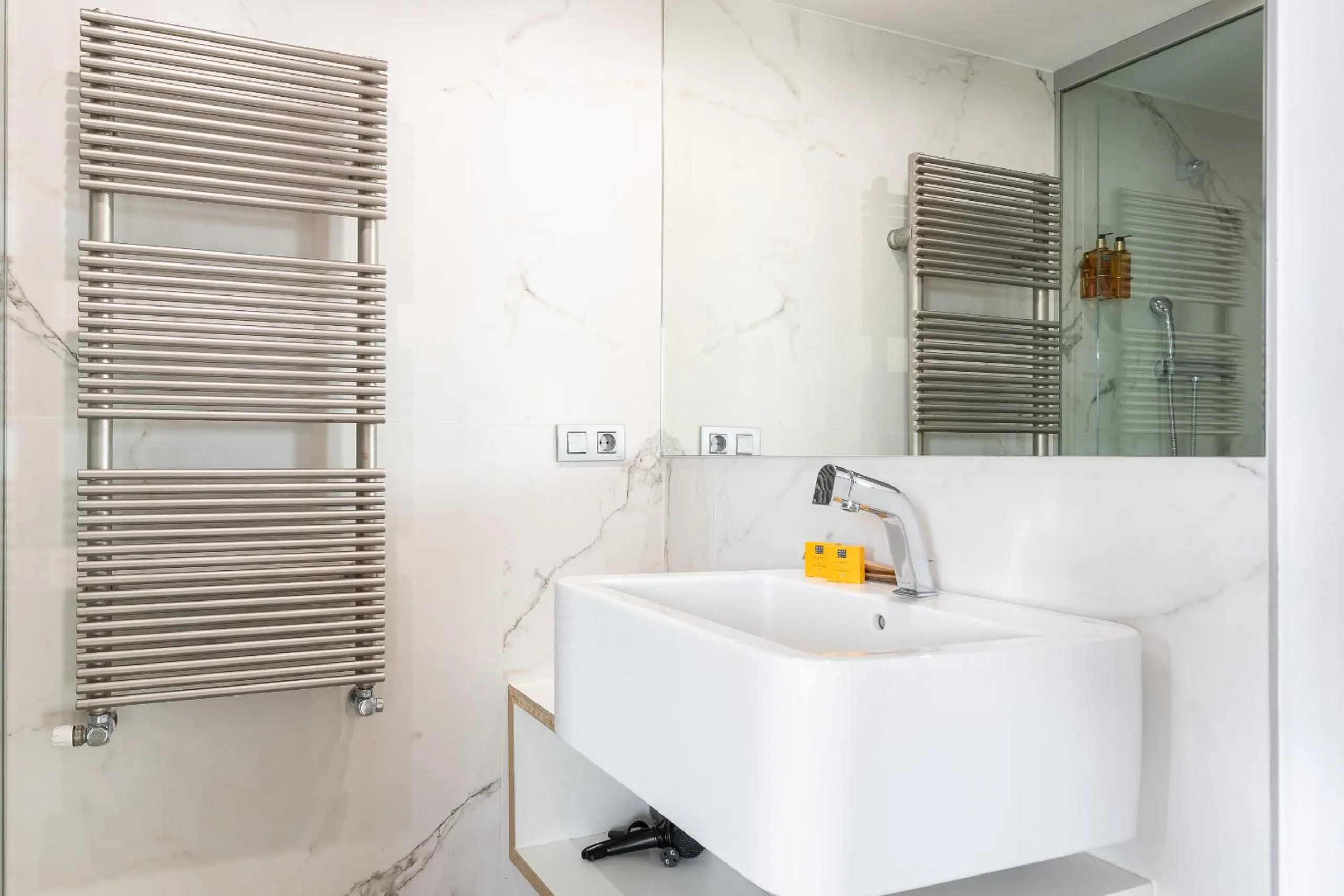 Bathroom in Cosmo Apartments Sants