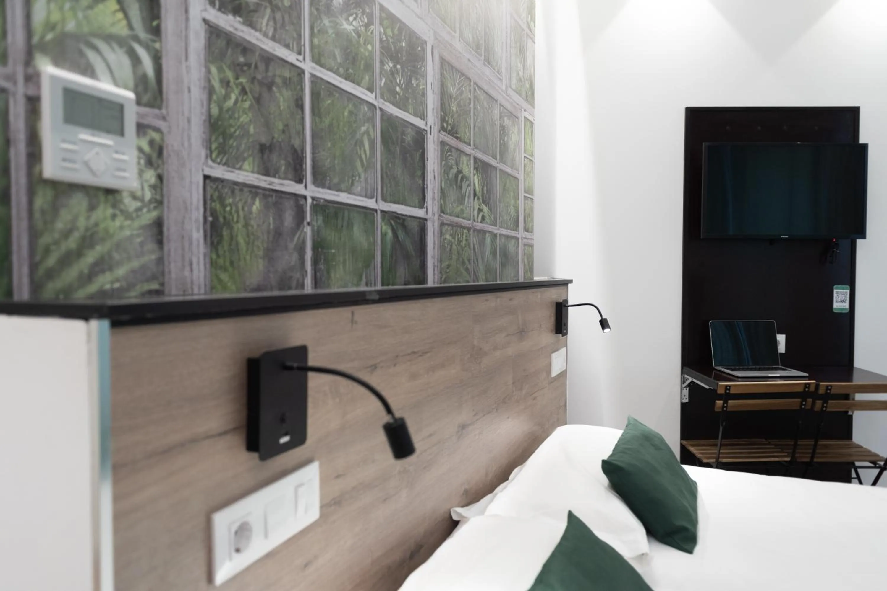 TV and multimedia, Bed in Bailén Green House