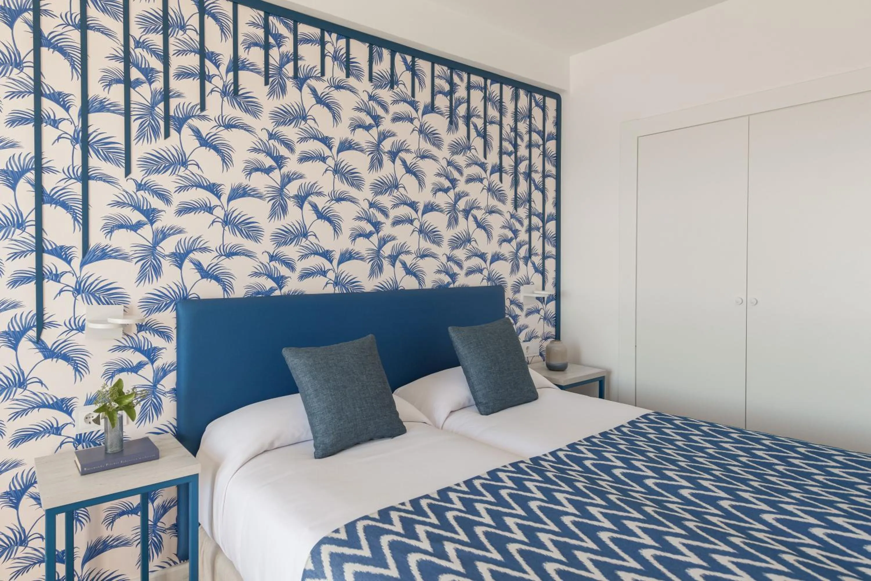 Bed in Hotel Rosamar