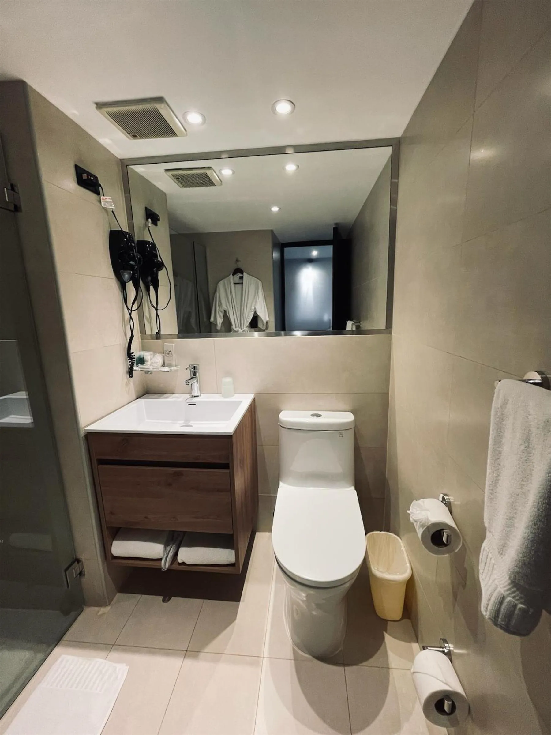 Bathroom in Napolitano Hotel