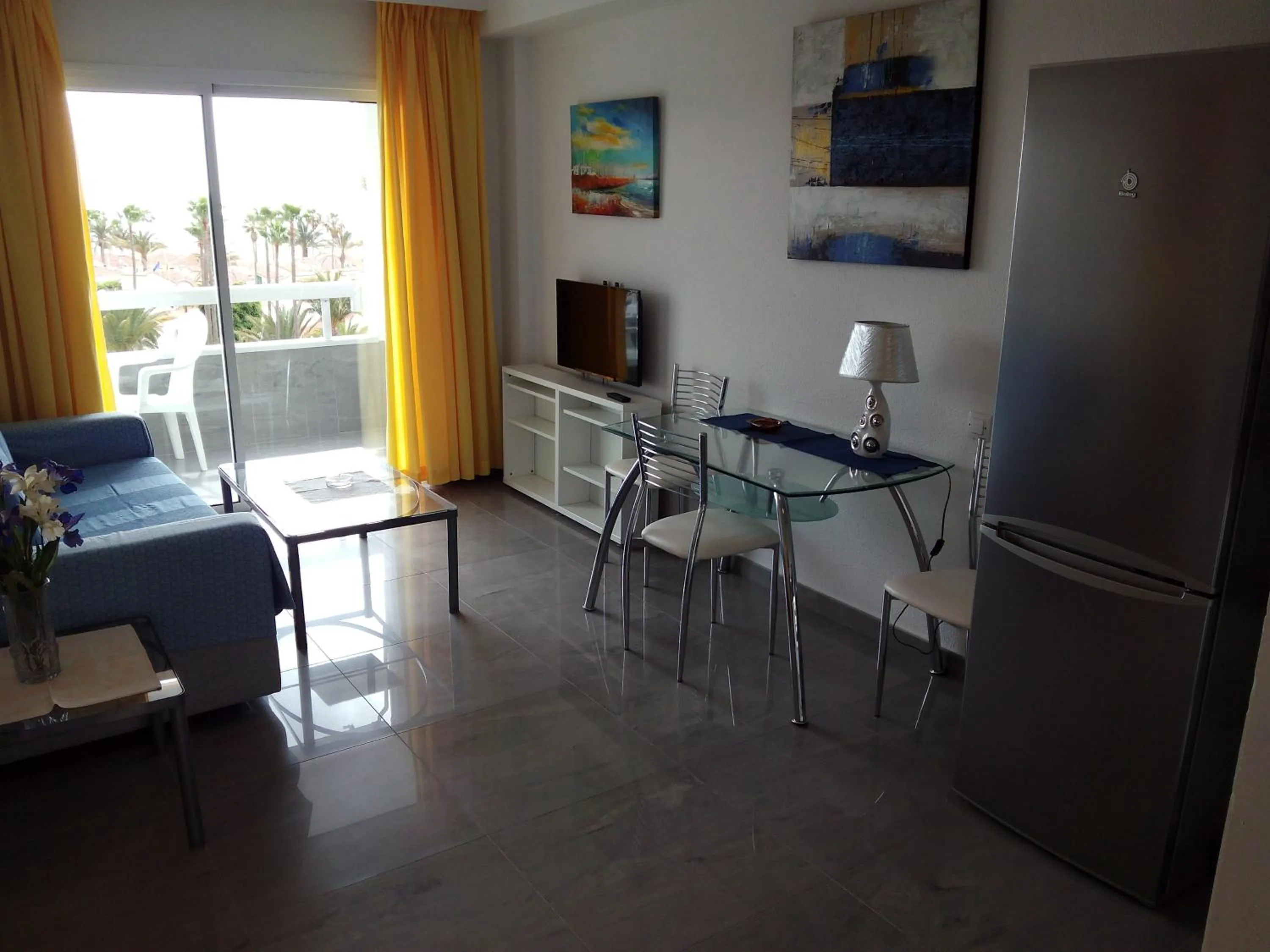 Day in Apartamentos Los Aguacates