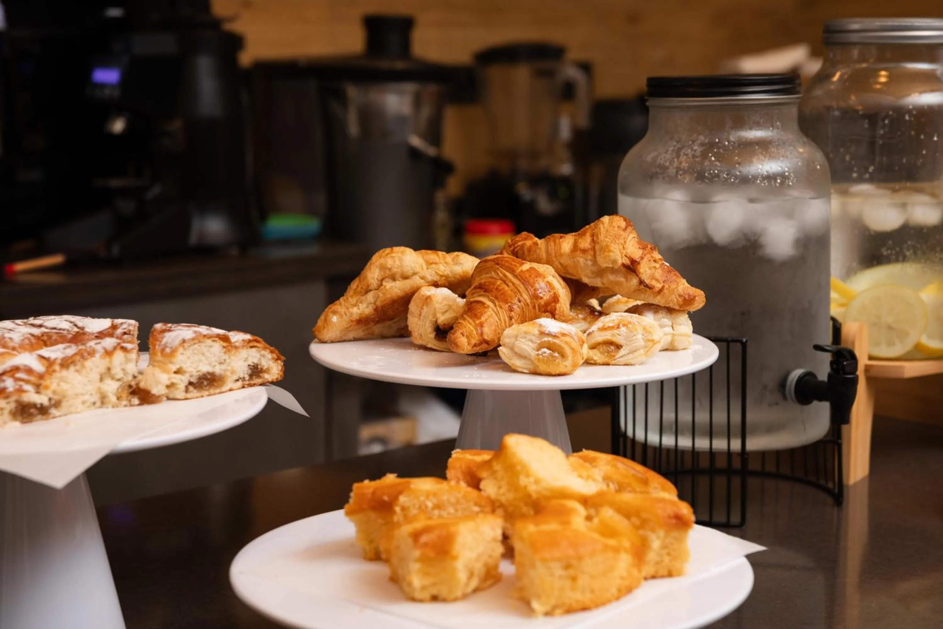 Breakfast in Hostal Marí