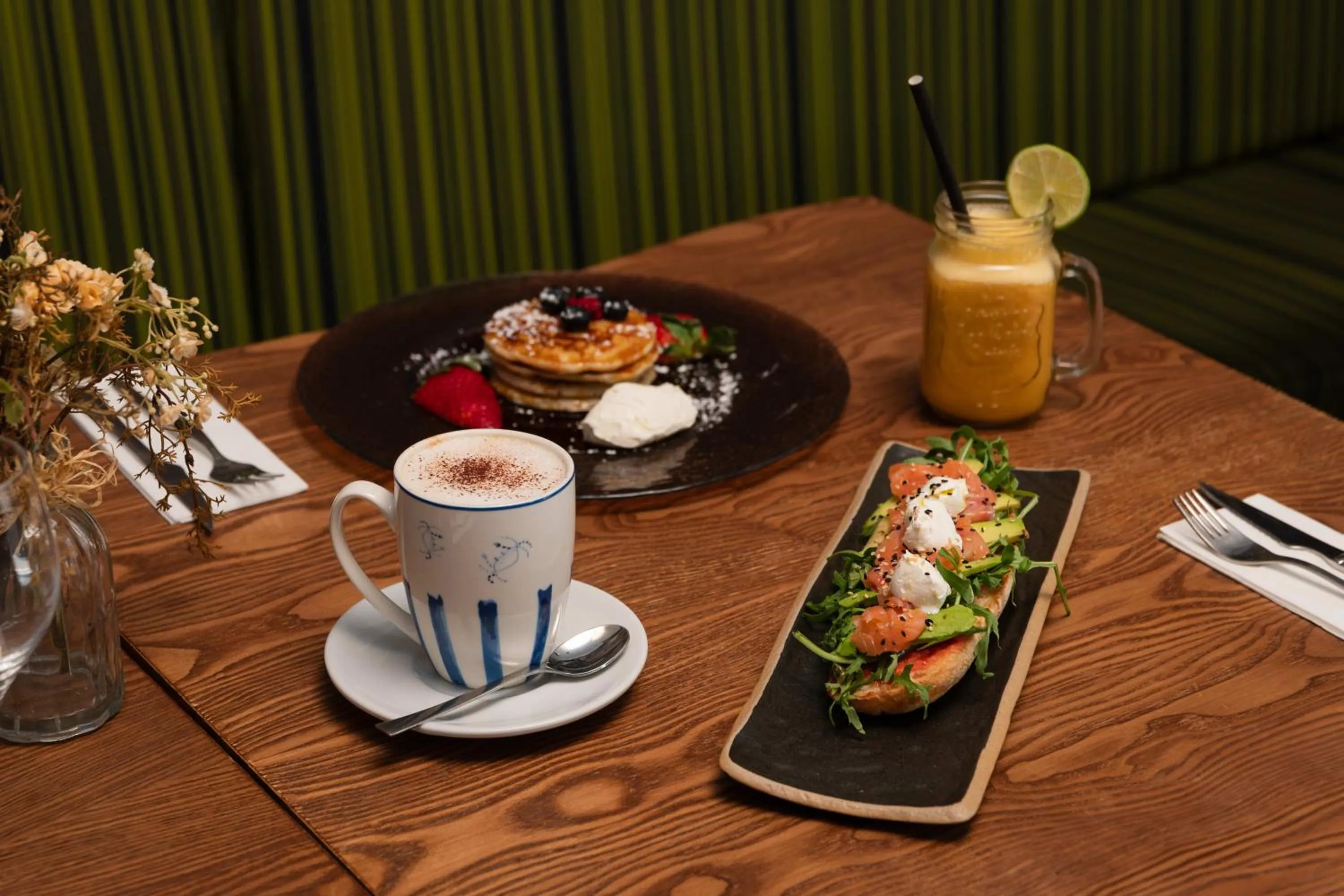 Breakfast in Hostal Marí