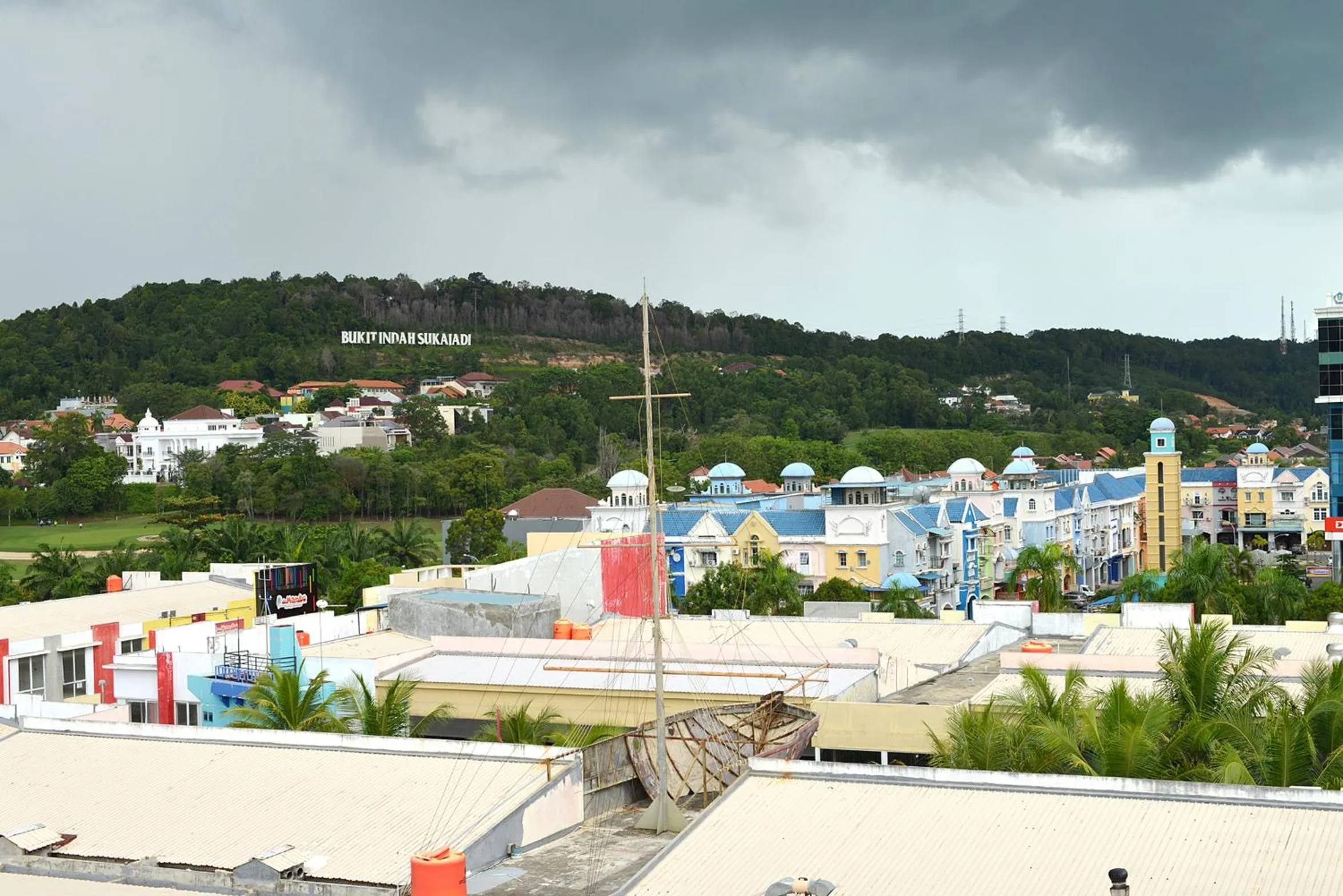 City view in Fresh One Hotel