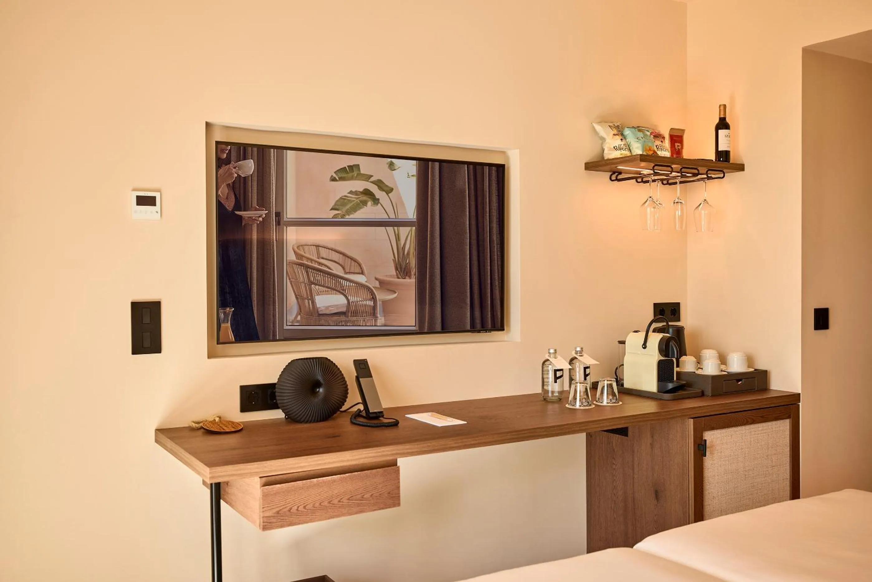 Coffee/tea facilities, Bed in Purobeach Resort Santa Ponsa - New Opening