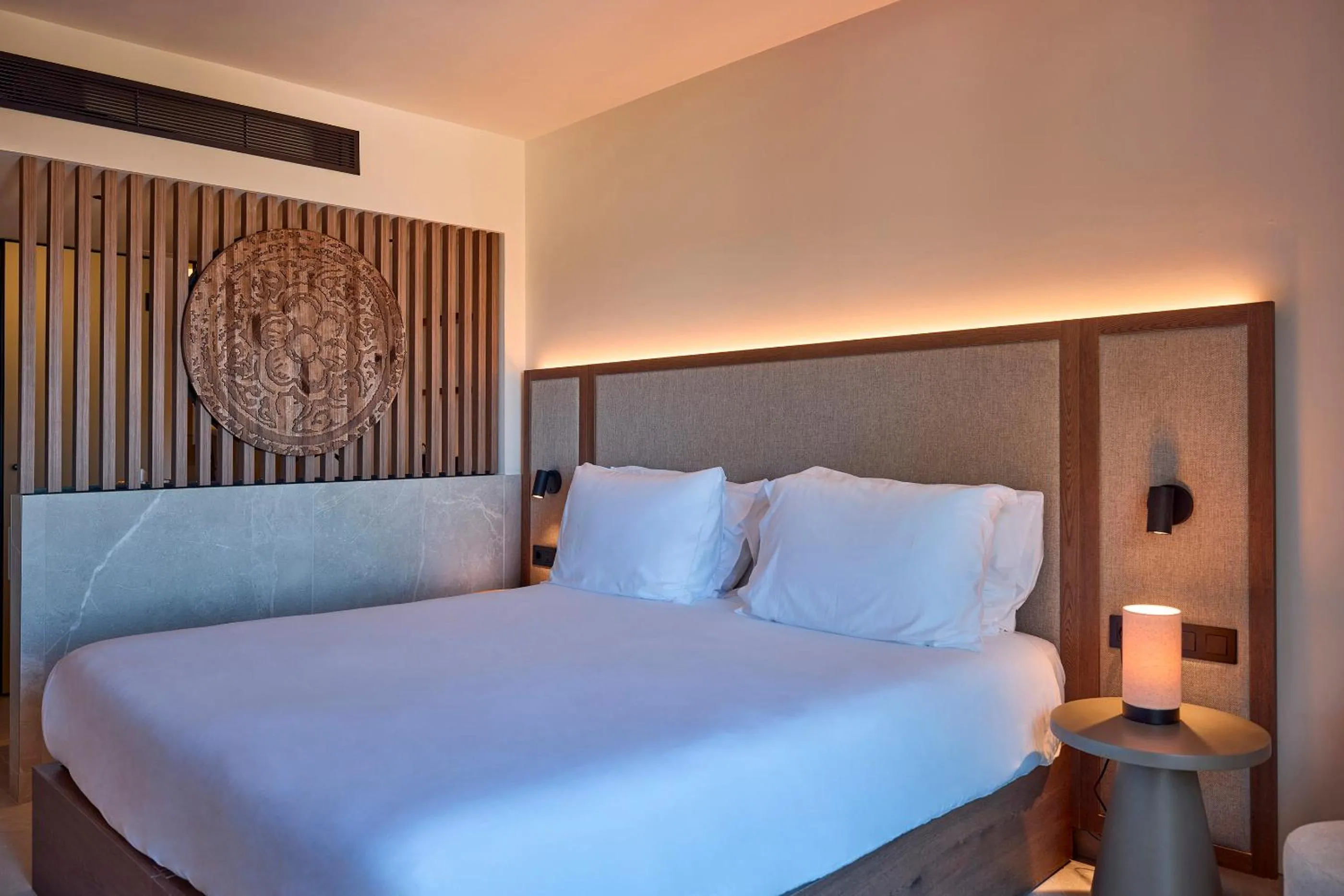 Bed in Purobeach Resort Santa Ponsa - New Opening