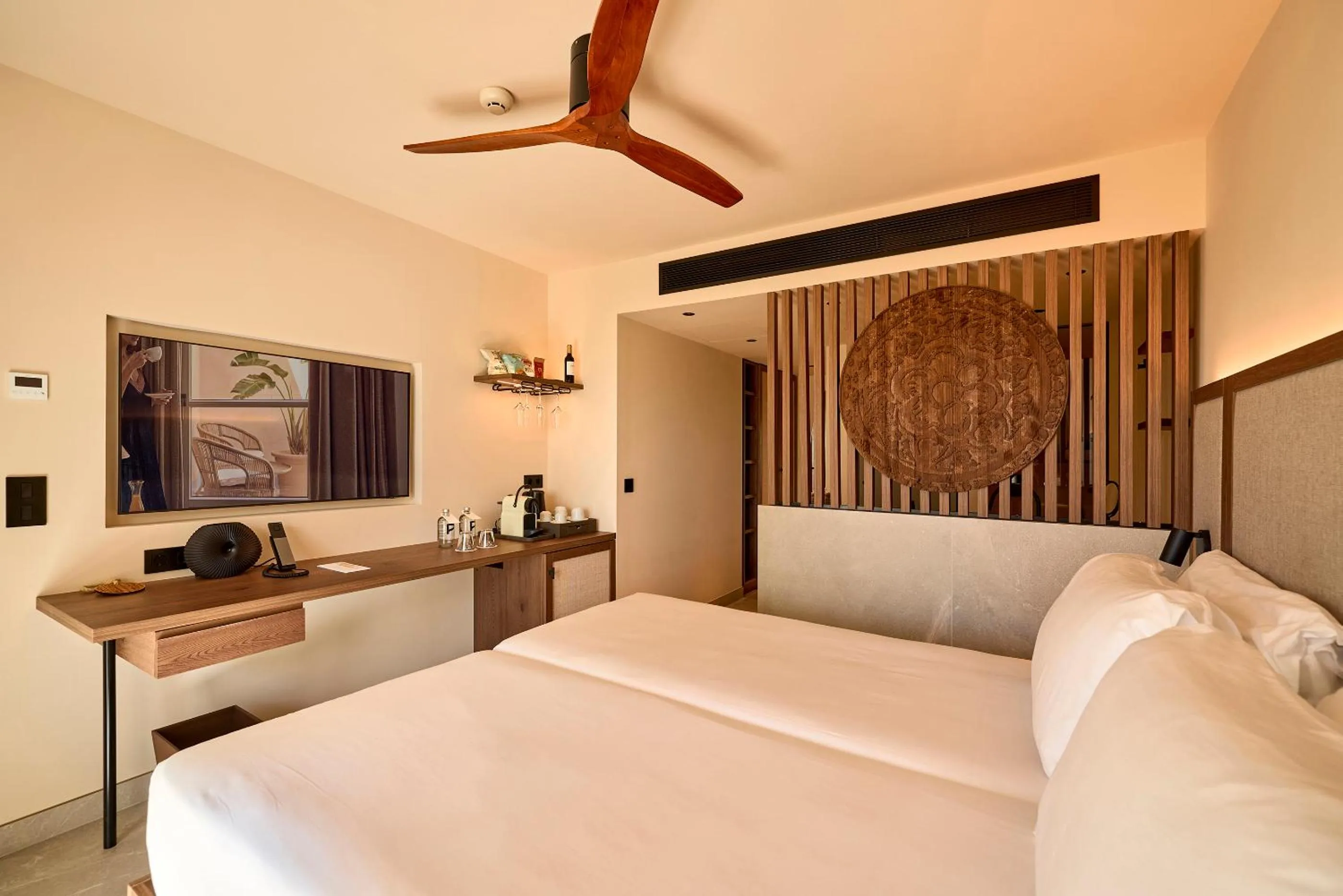 TV and multimedia, Bed in Purobeach Resort Santa Ponsa - New Opening