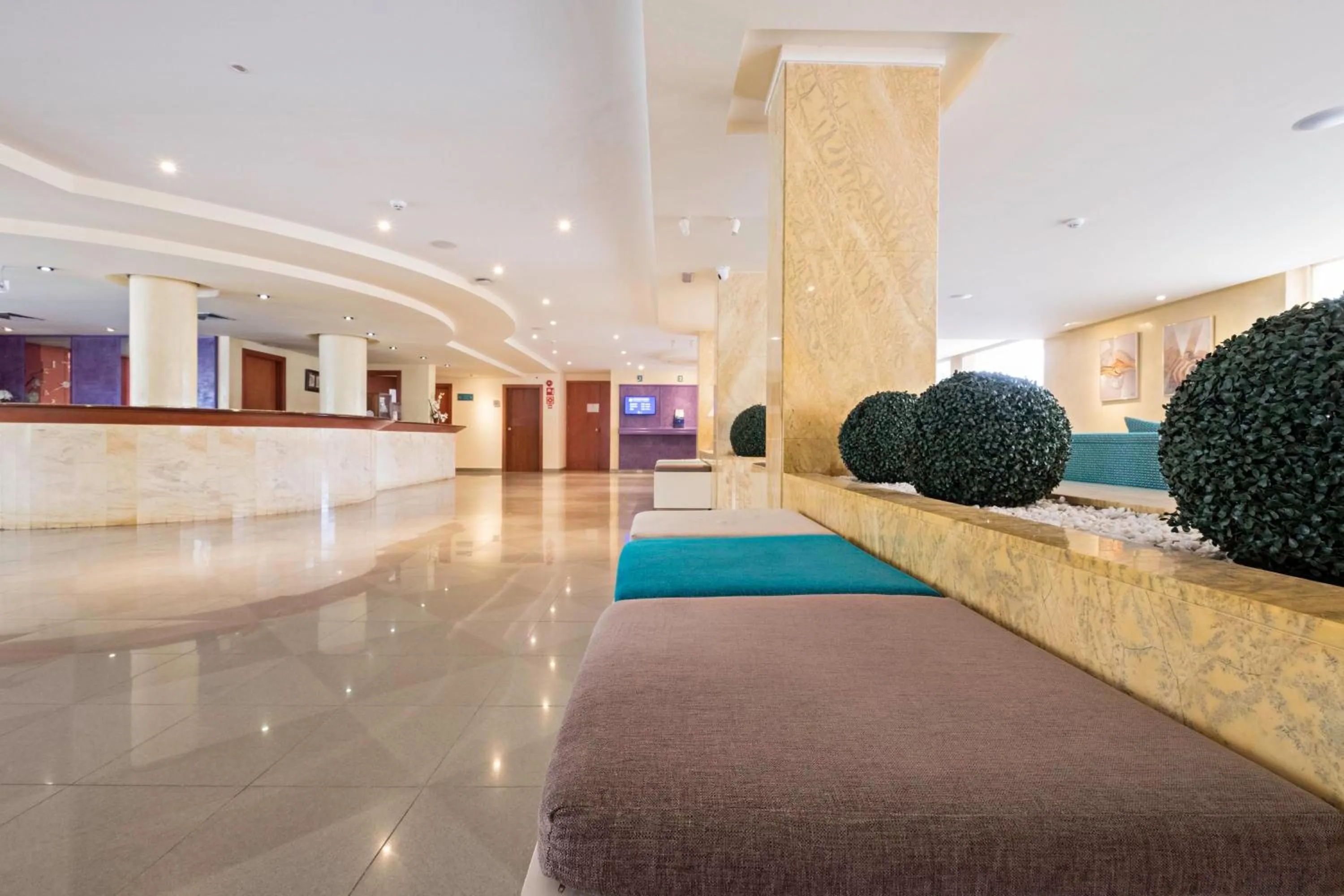 Lobby or reception in azuLine Hotel Bahamas y Bahamas II