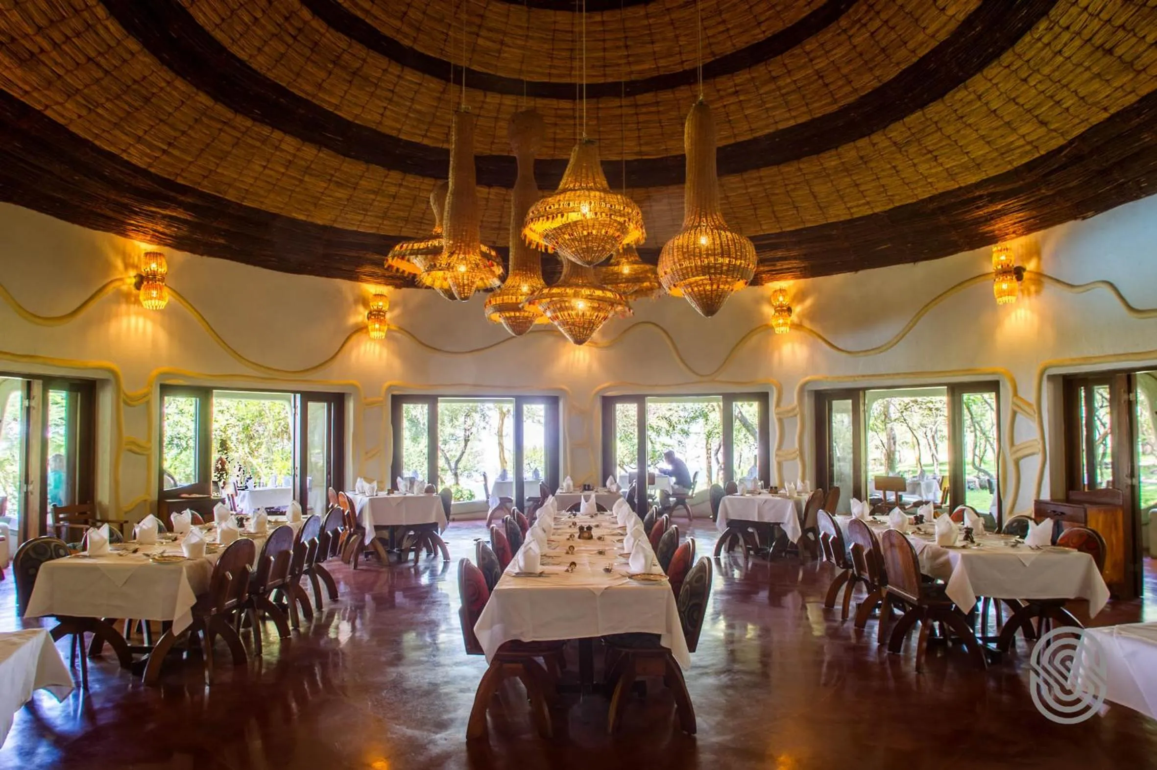 Restaurant/places to eat in Lake Manyara Serena Safari Lodge