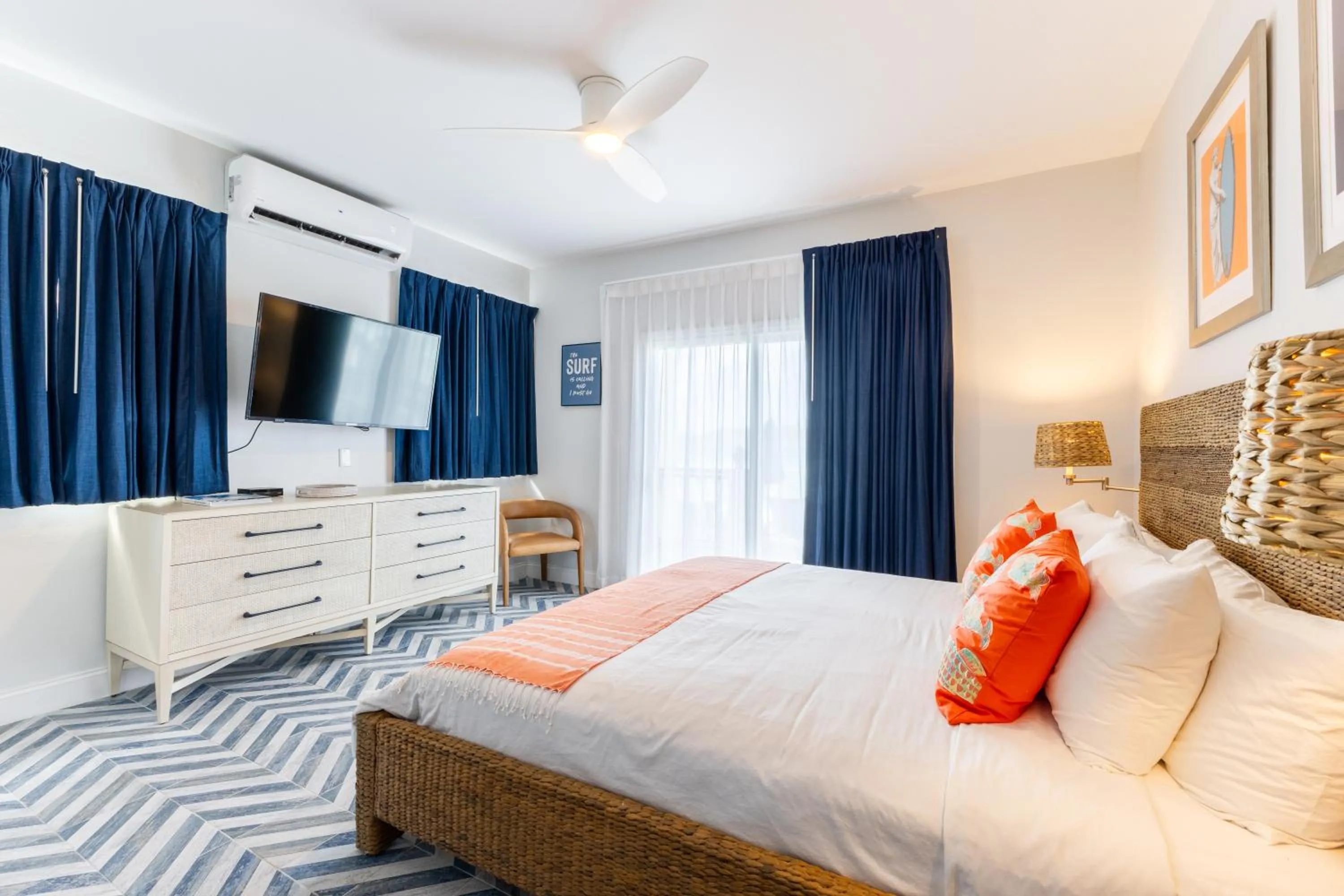 Bedroom, Bed in Sebastian's on the beach hotel