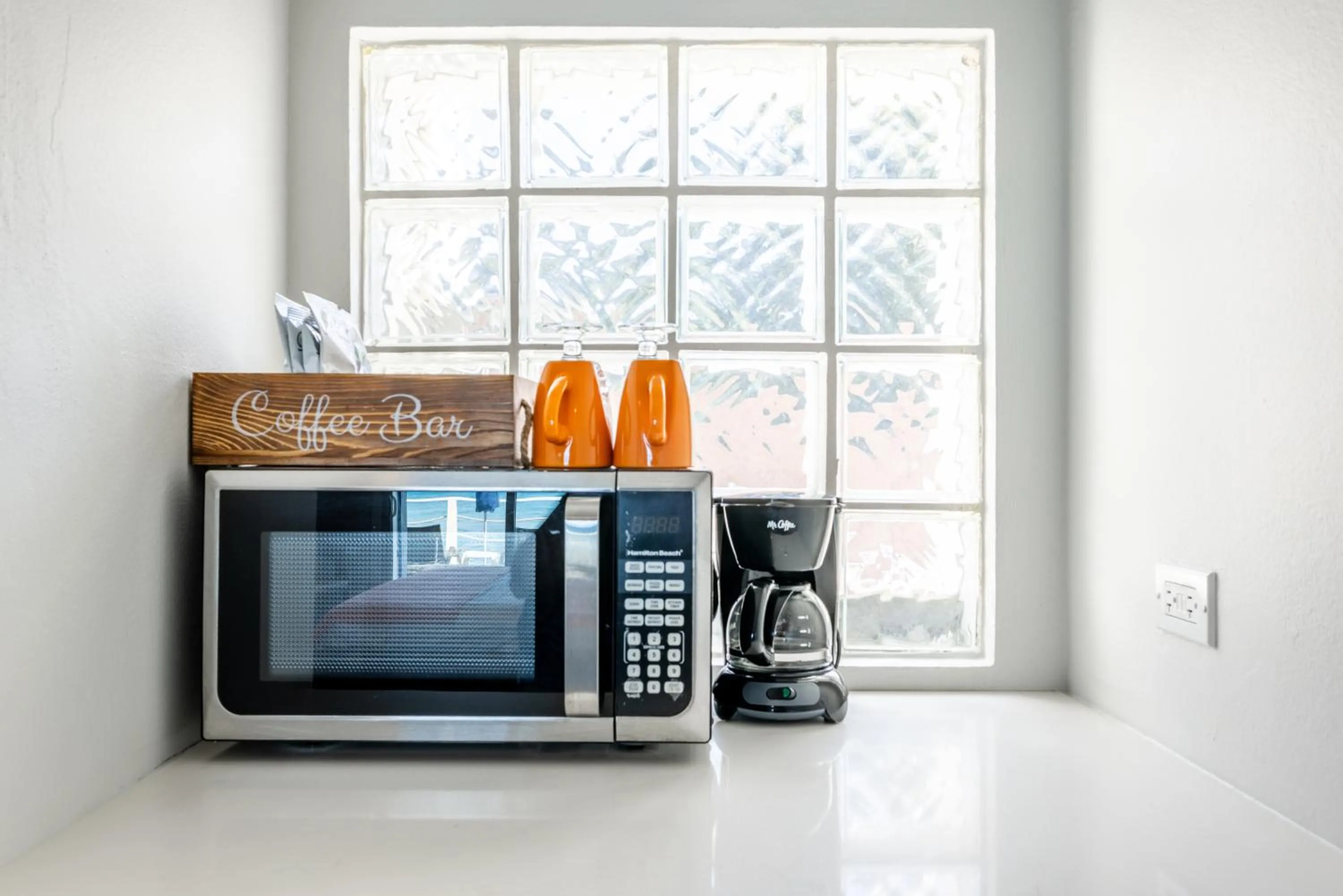 Coffee/tea facilities in Sebastian's on the beach hotel