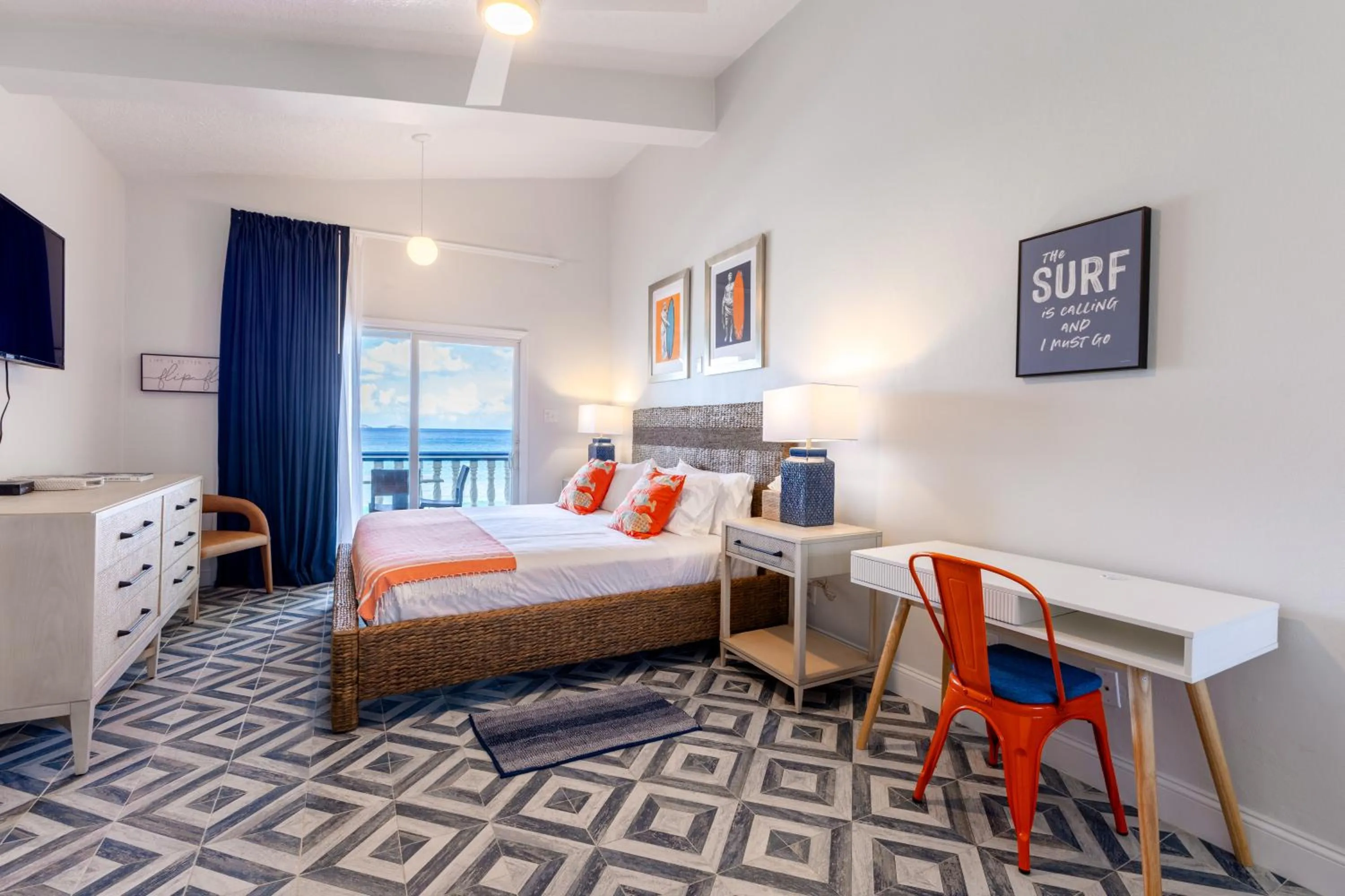 Bedroom, Bed in Sebastian's on the beach hotel