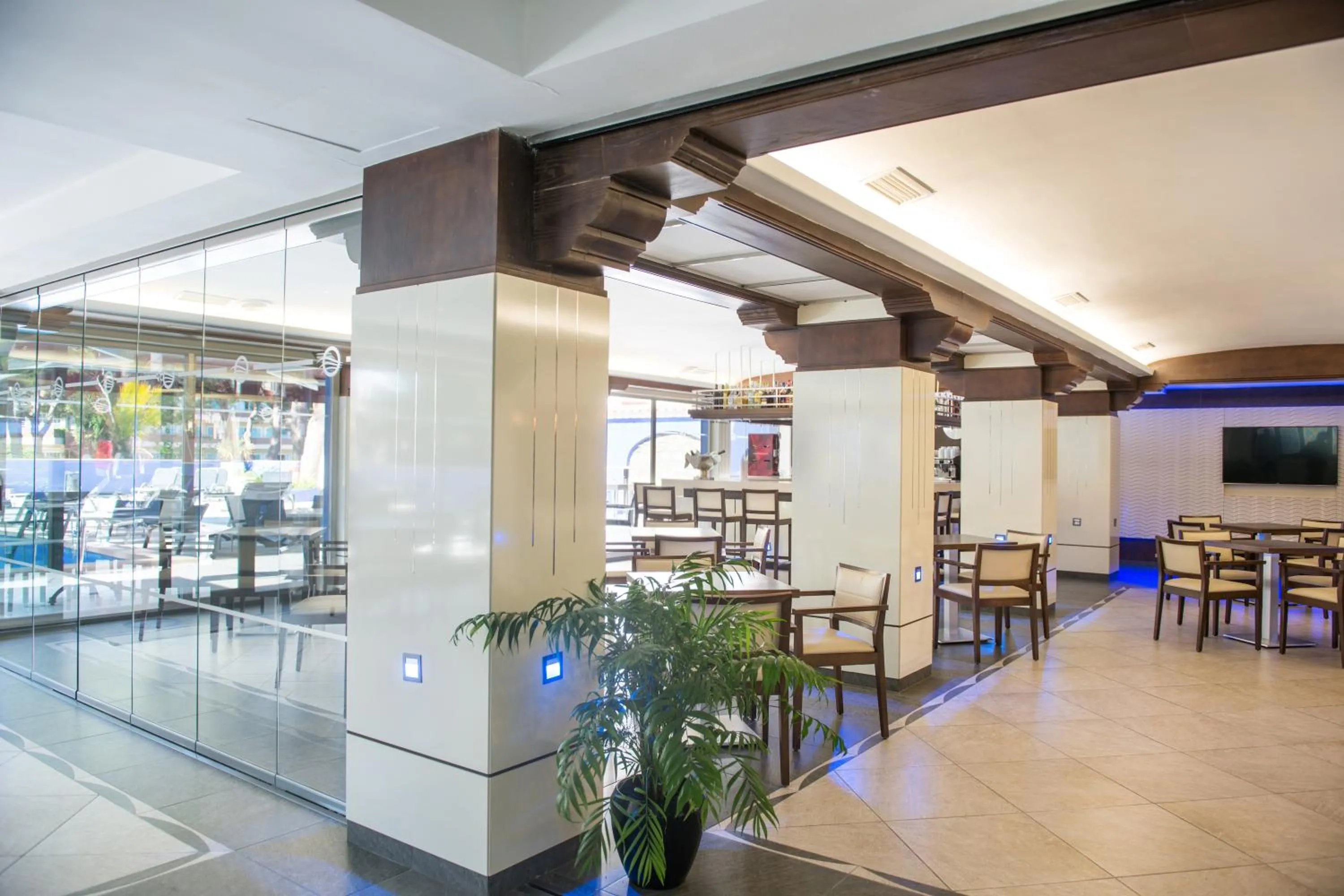 Alcoholic drinks in Hotel Torre Azul & Spa - Adults Only