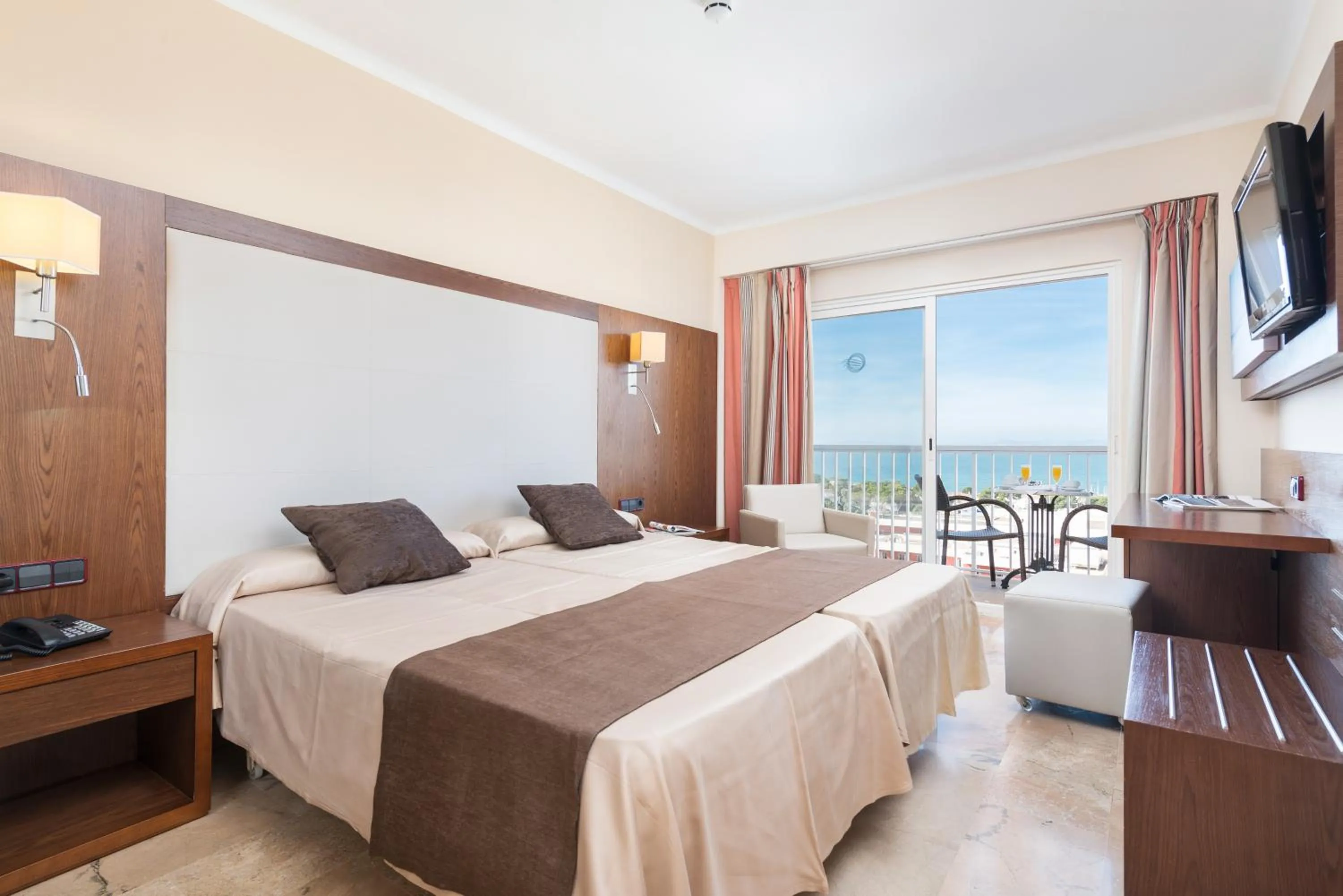 Photo of the whole room in Hotel Torre Azul & Spa - Adults Only