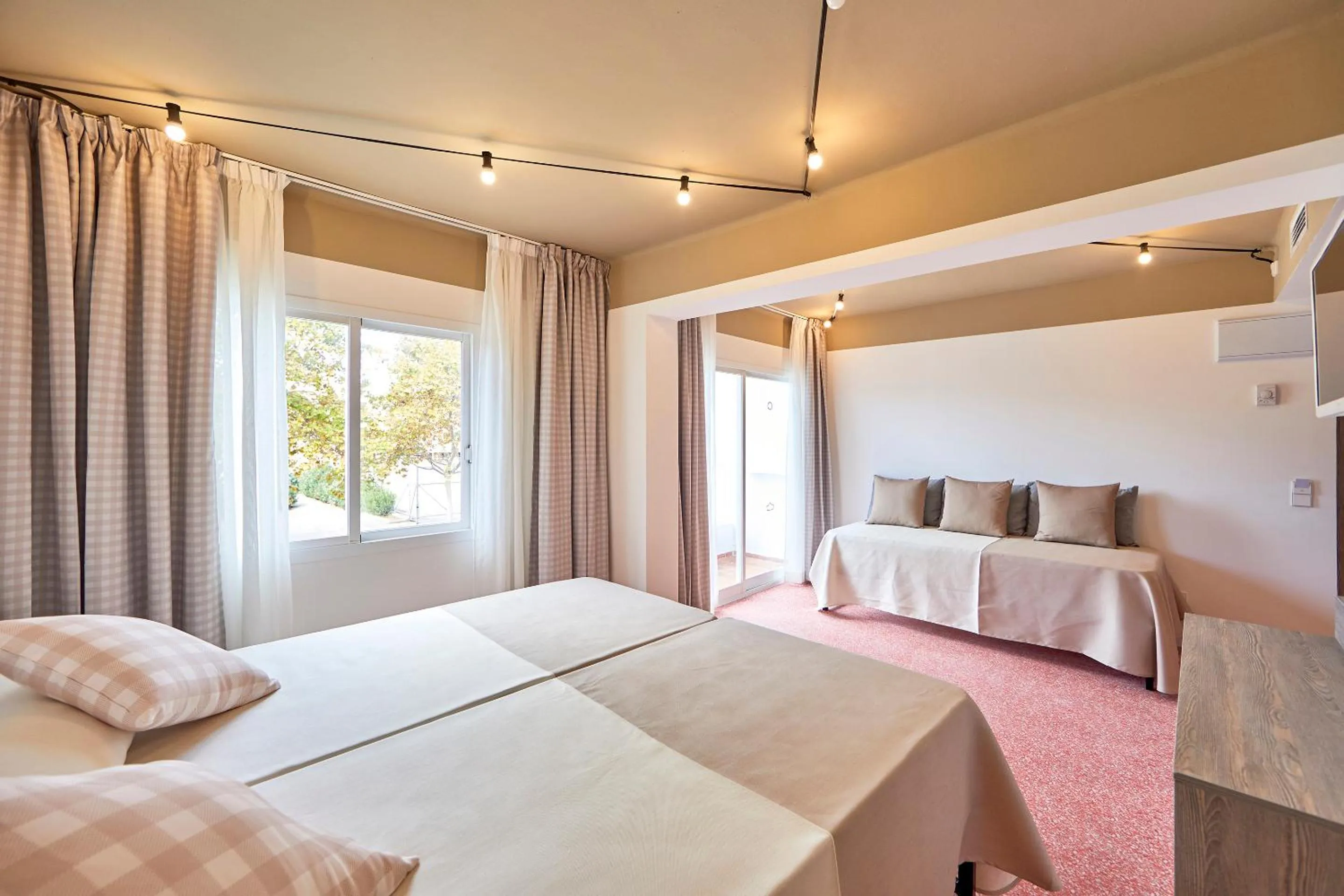 Bed in tent Playa de Palma