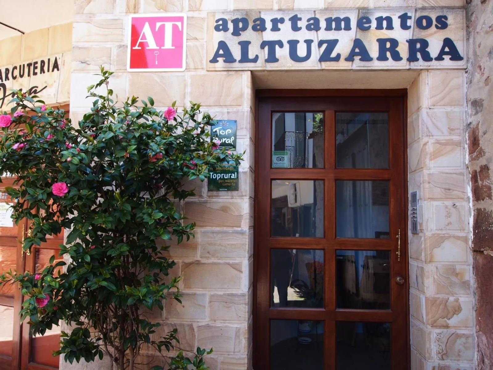 Facade/entrance in Apartamentos Rurales Altuzarra