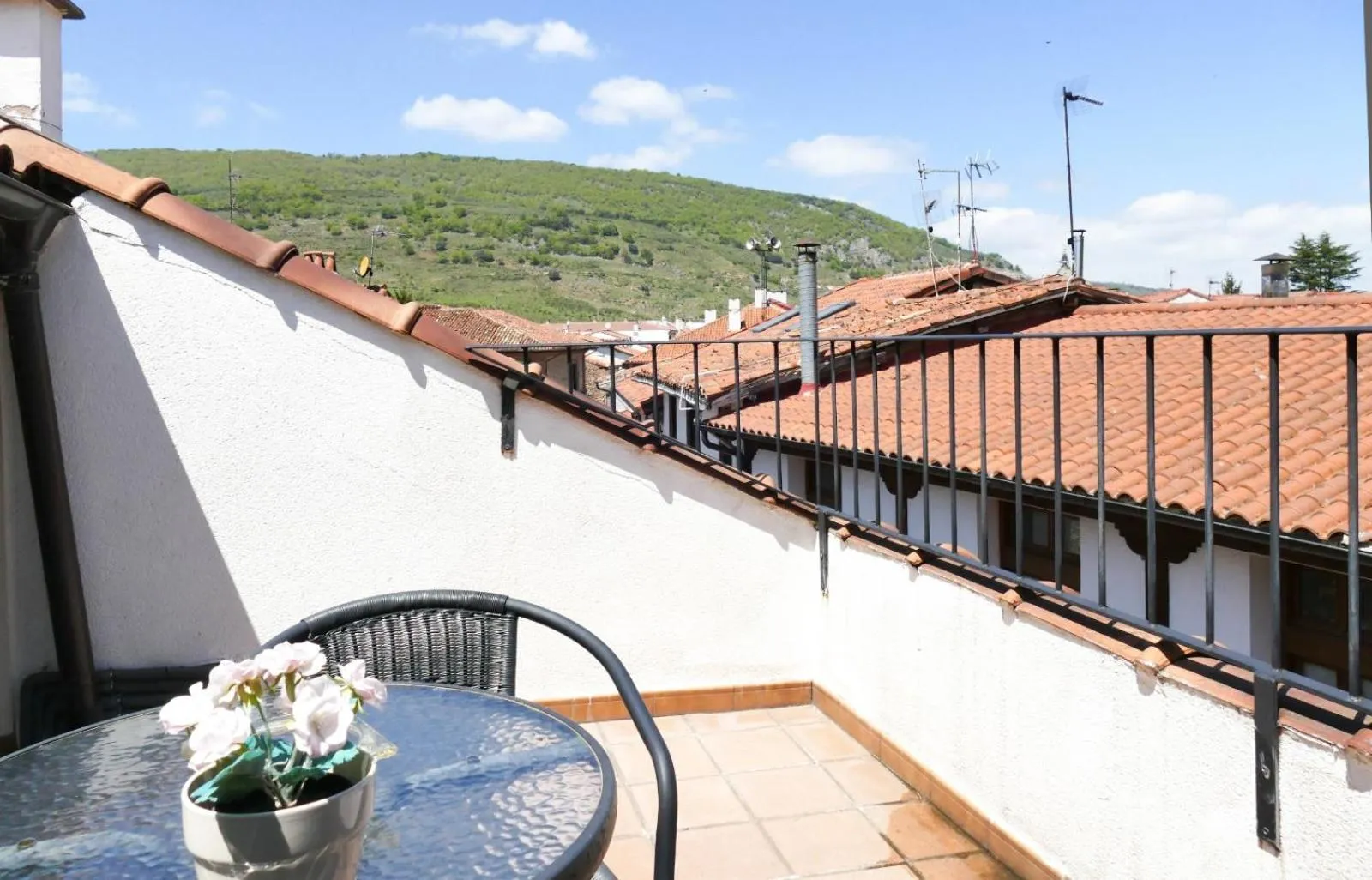 Balcony/Terrace in Apartamentos Rurales Altuzarra