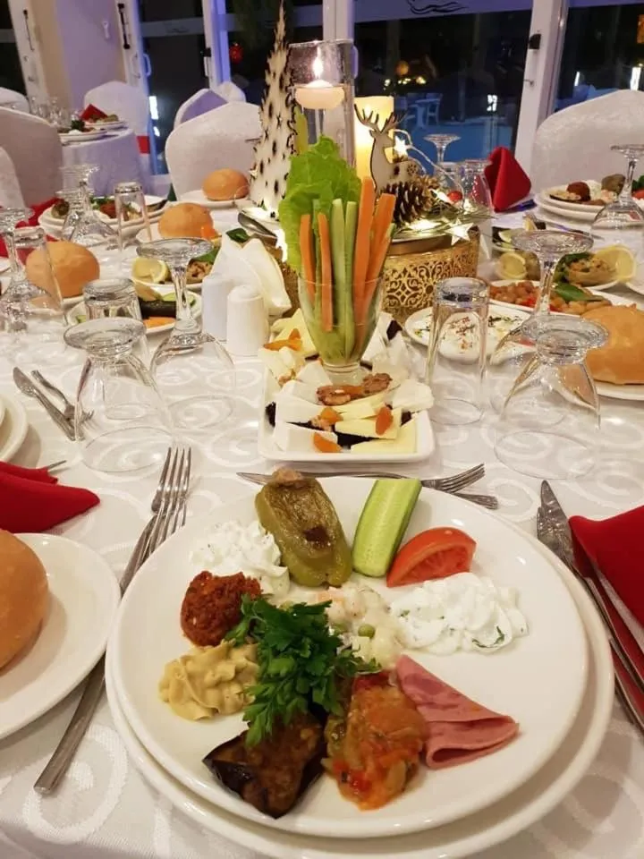 Food in Marpessa Blue Beach Resort & SPA Hotel