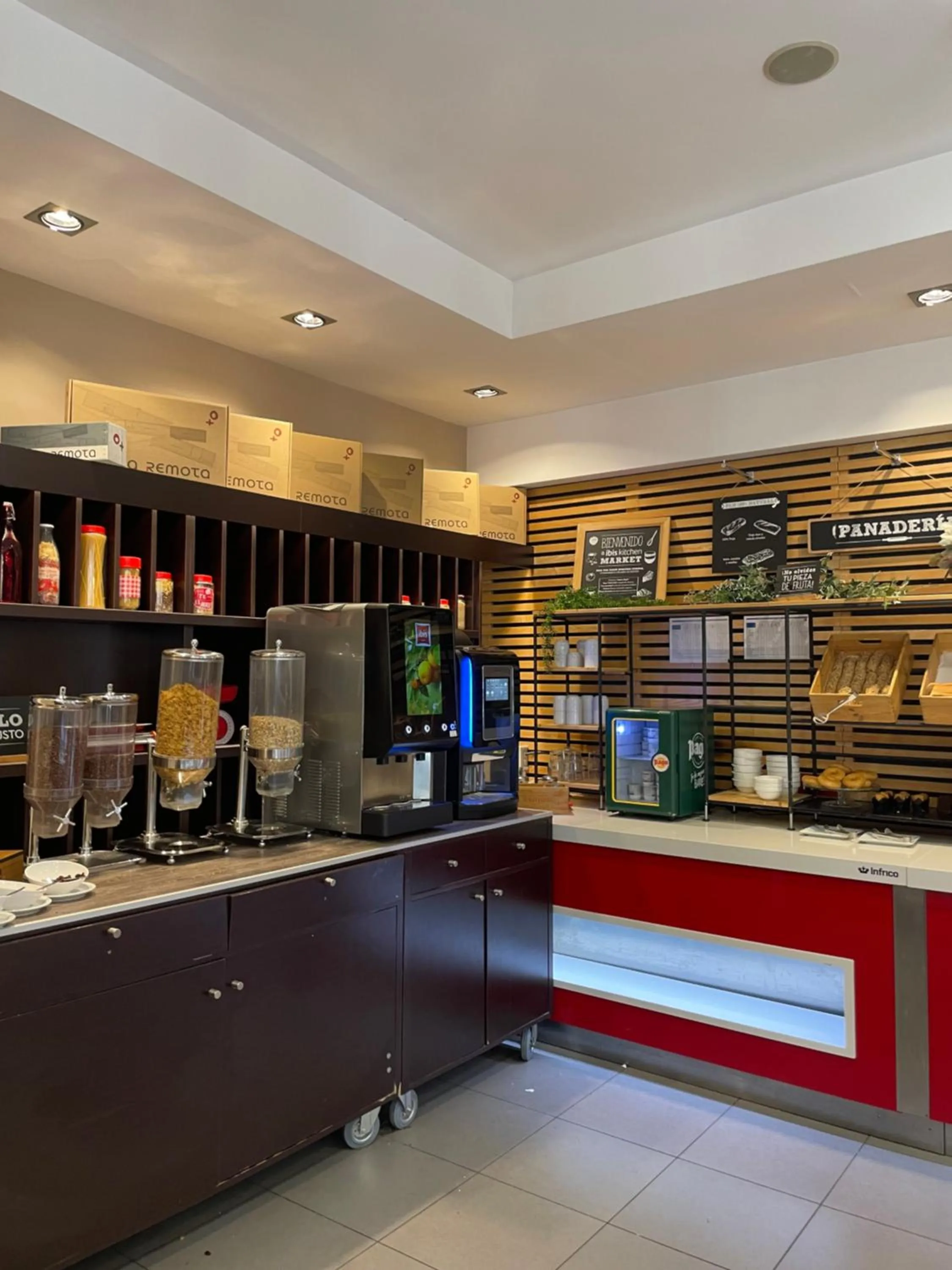 Breakfast in Ibis Budget Girona Costa Brava