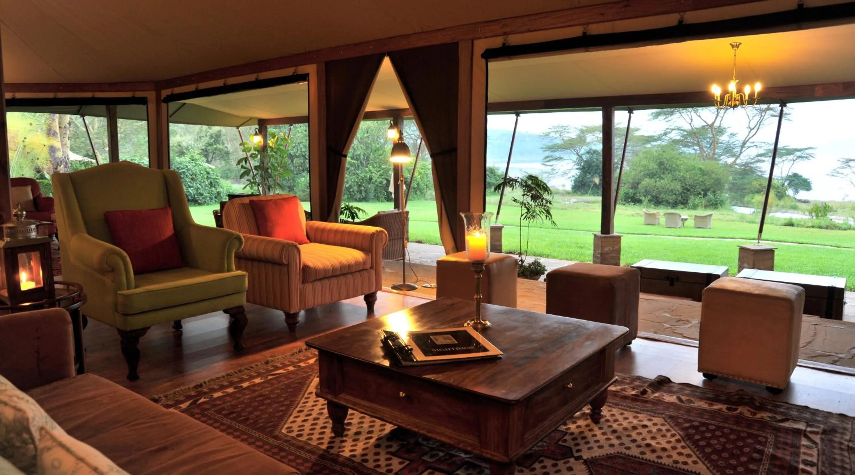 Lounge or bar in Lake Elmenteita Serena Camp