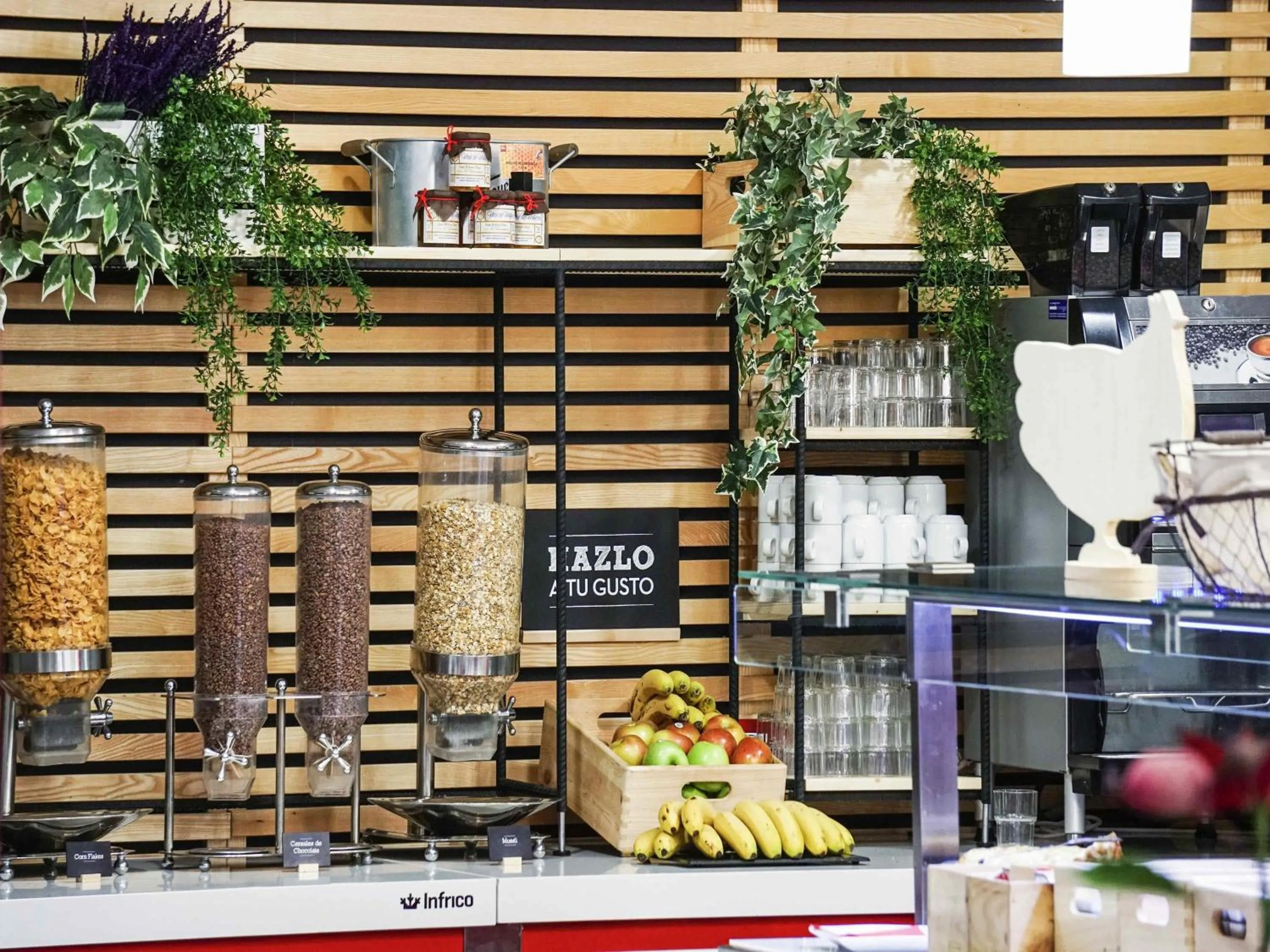 Property building in Ibis Girona