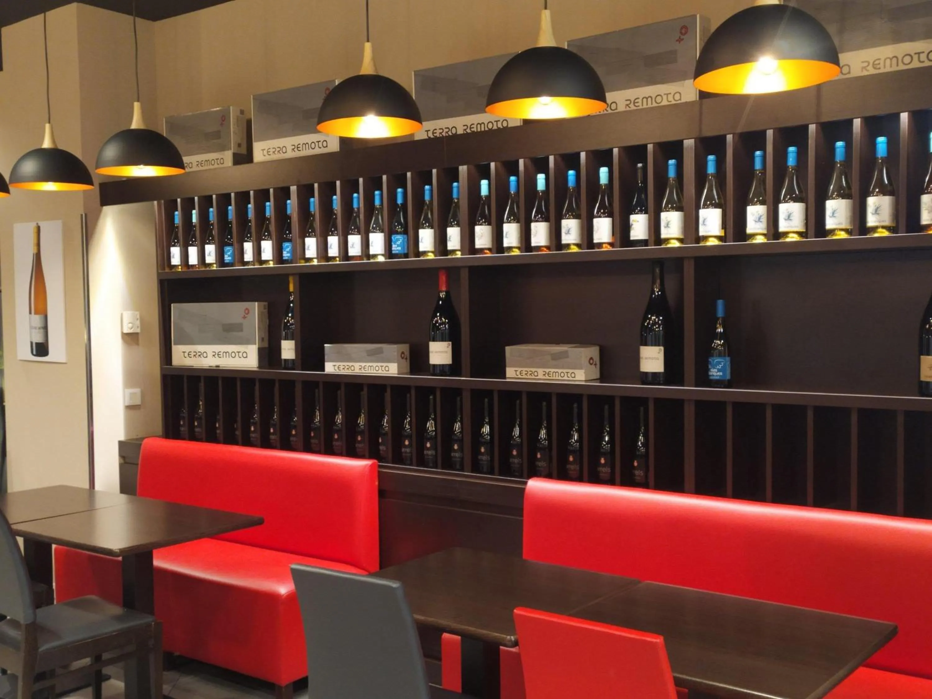 Restaurant/places to eat in Ibis Girona