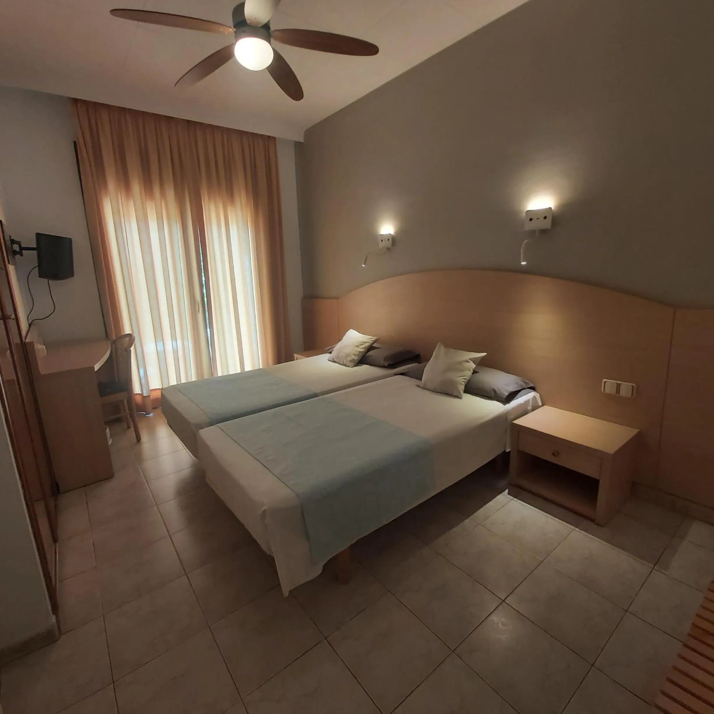 Bed in Hotel Bonsol ADULTS ONLY