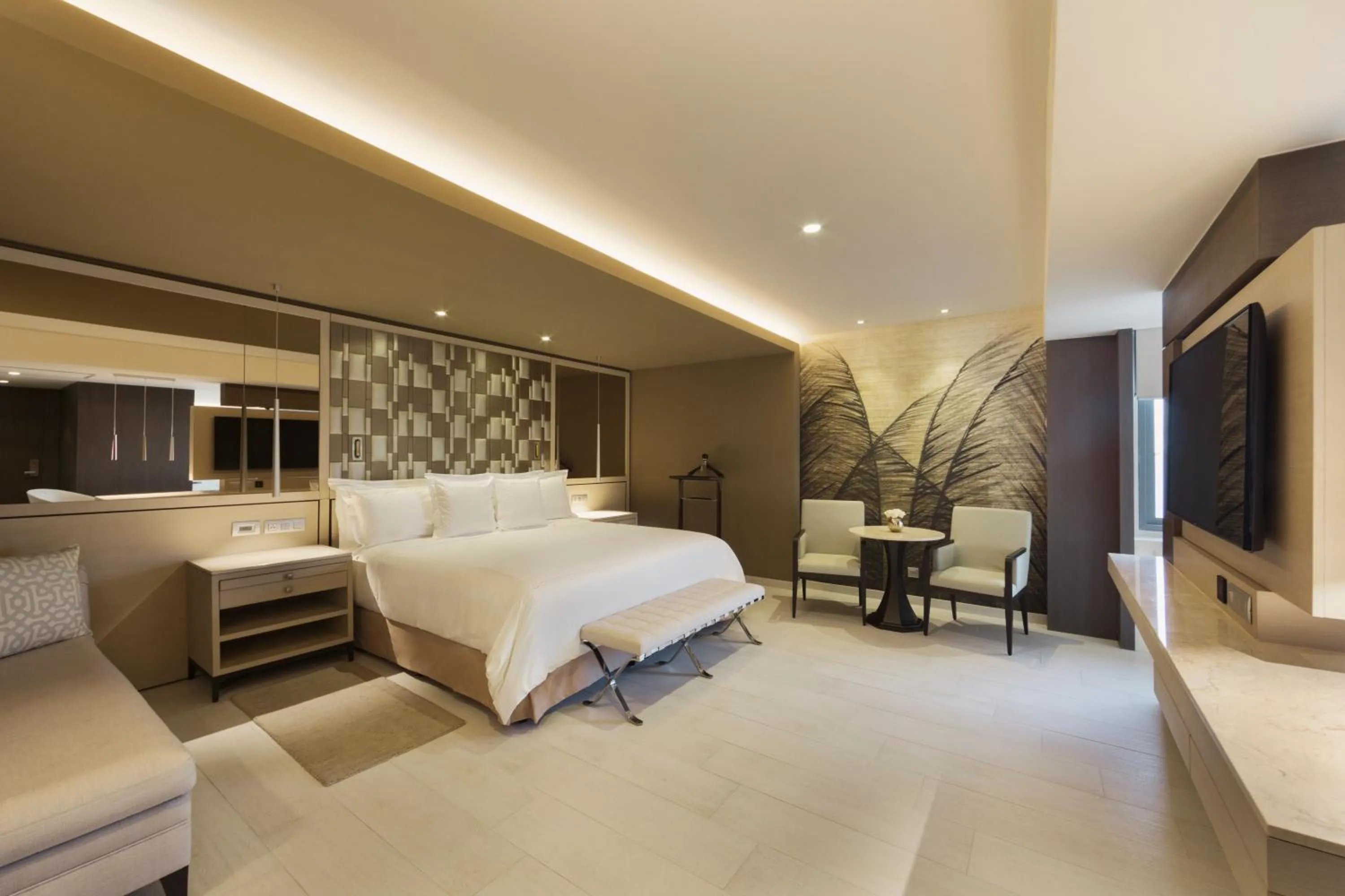 Bedroom, Bed in El Embajador, a Royal Hideaway Hotel