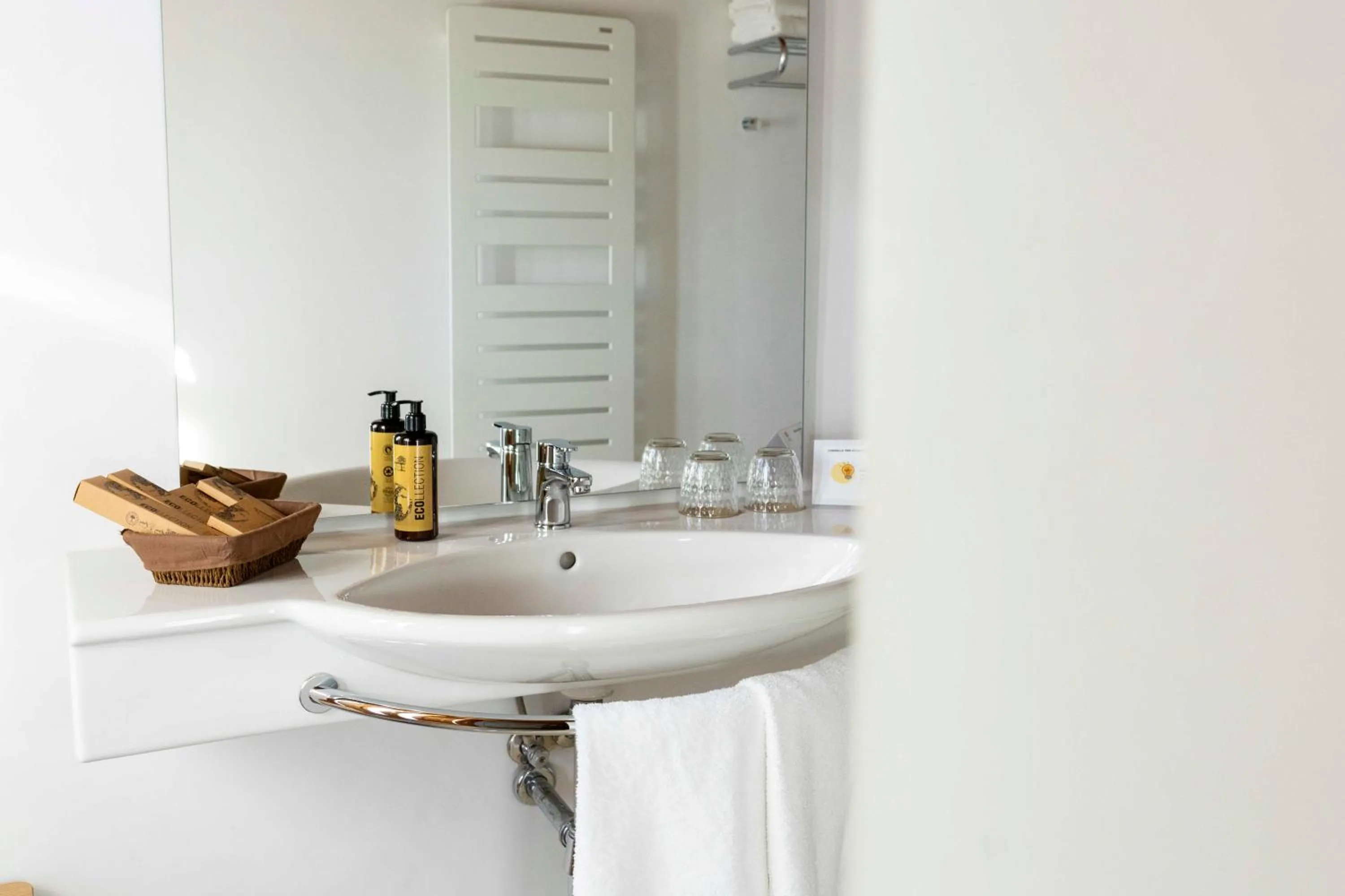 Bathroom in Hotel La Freixera