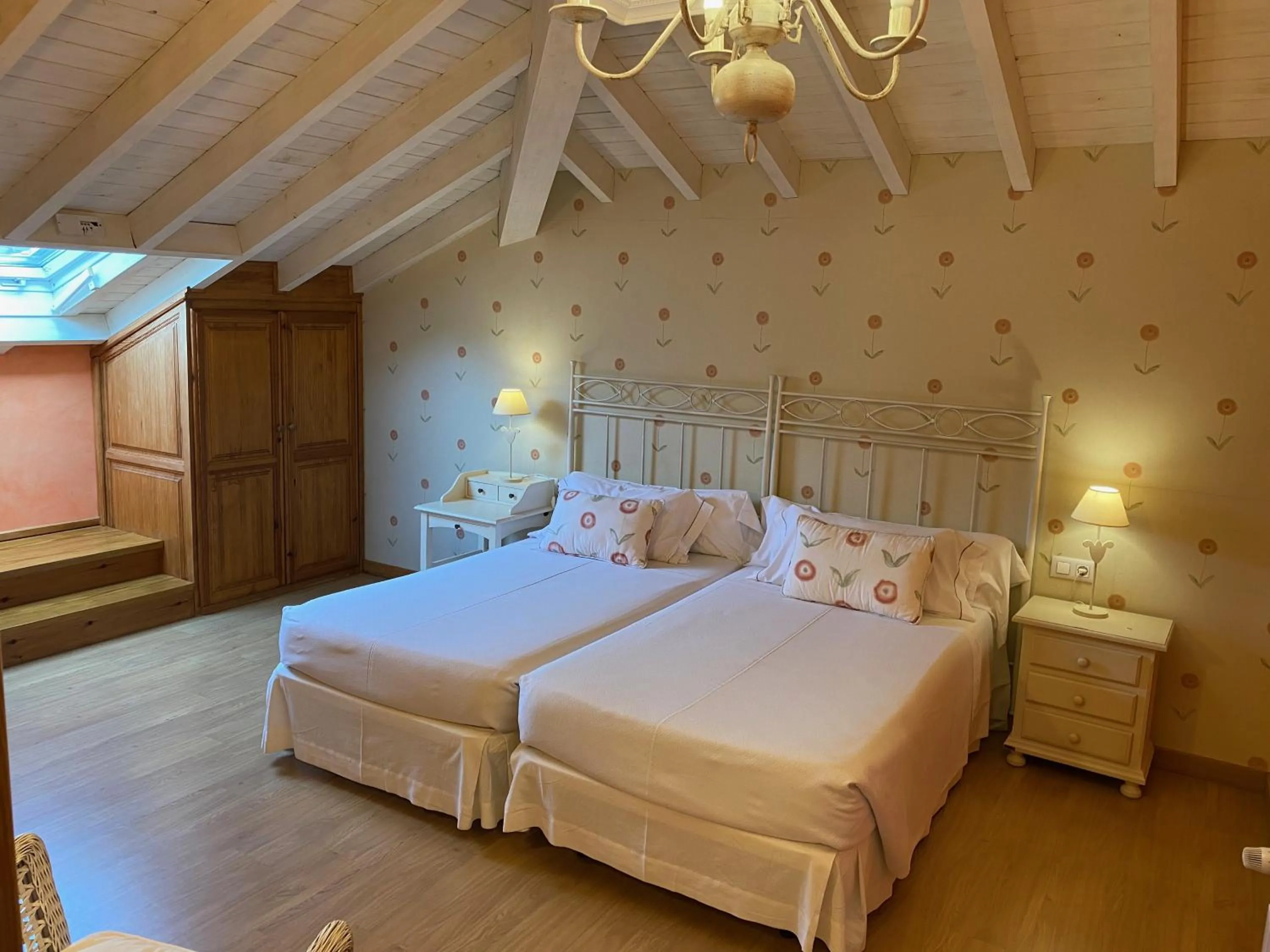 Bedroom, Bed in Posada El Corcal de Liébana
