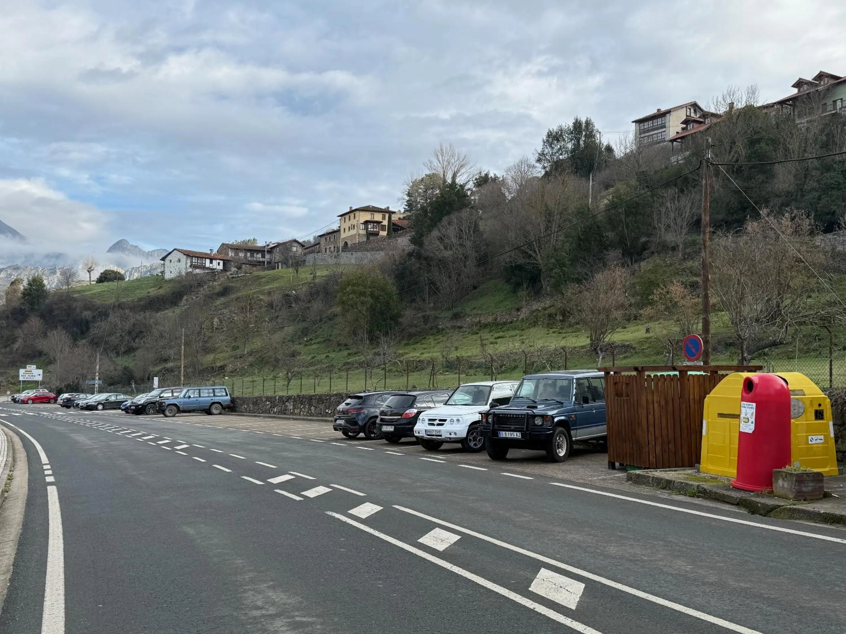 Parking in Posada El Corcal de Liébana
