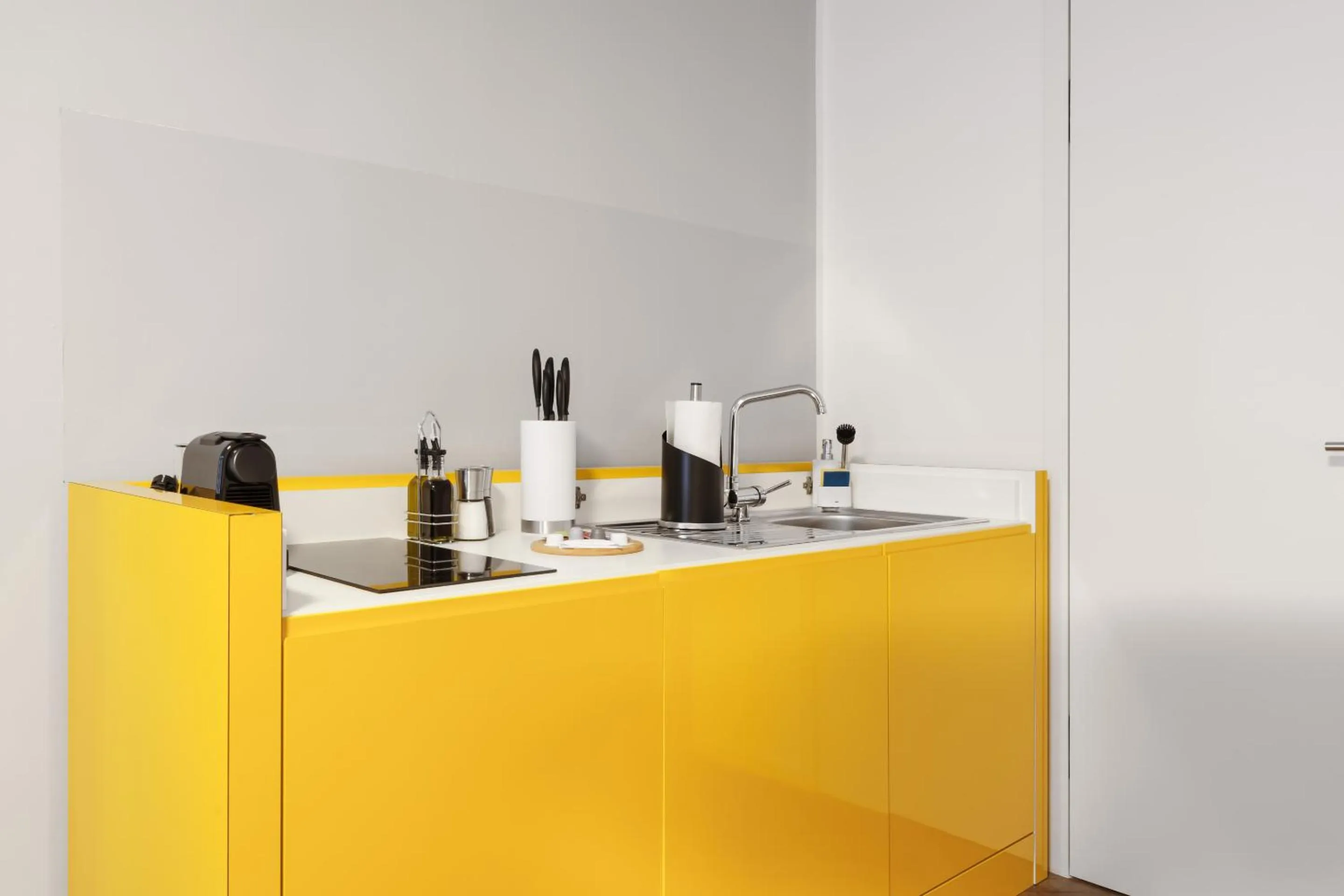 Coffee/tea facilities in Limehome Prague Halkova